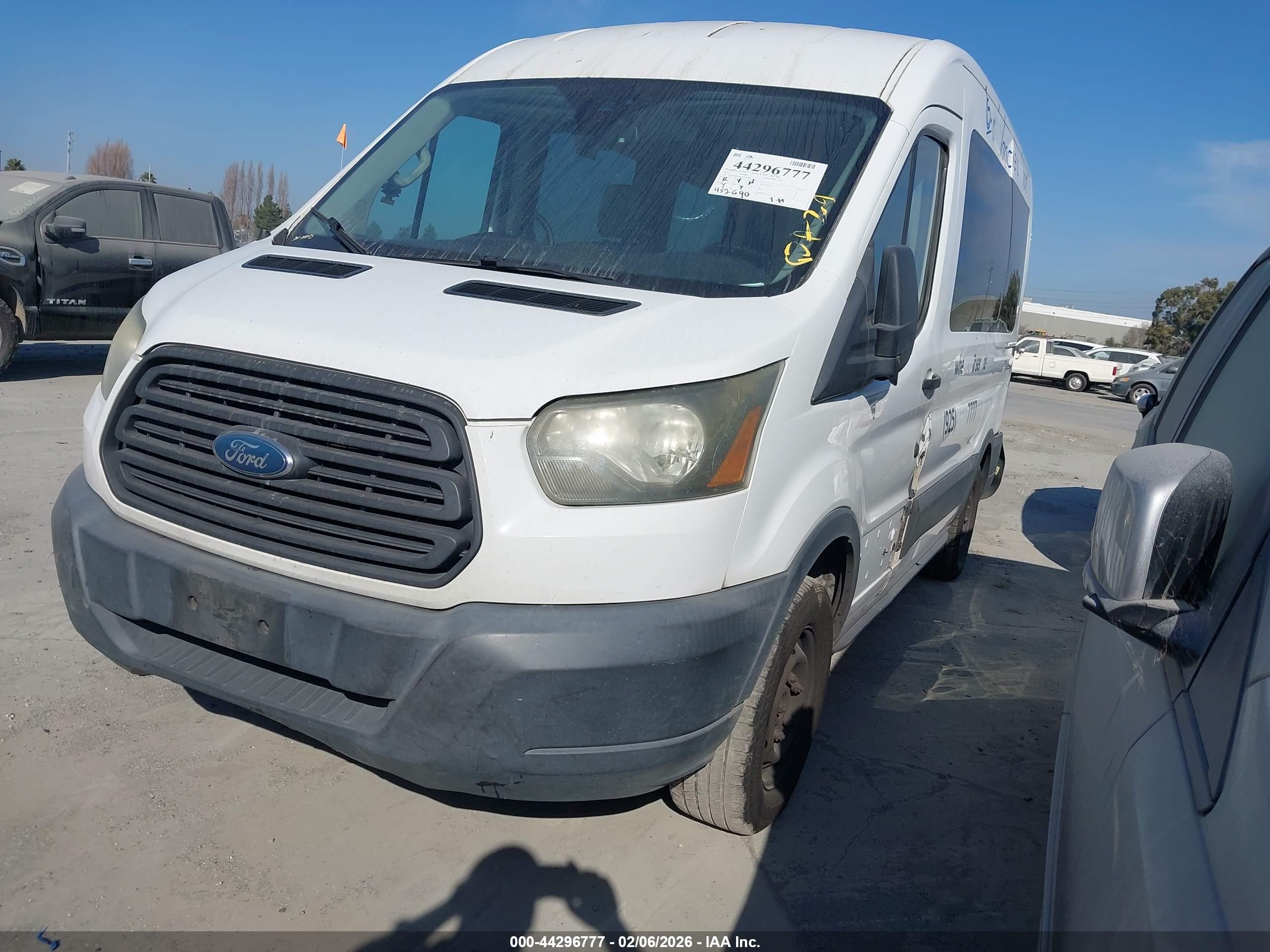 FORD TRANSIT-150 image 2