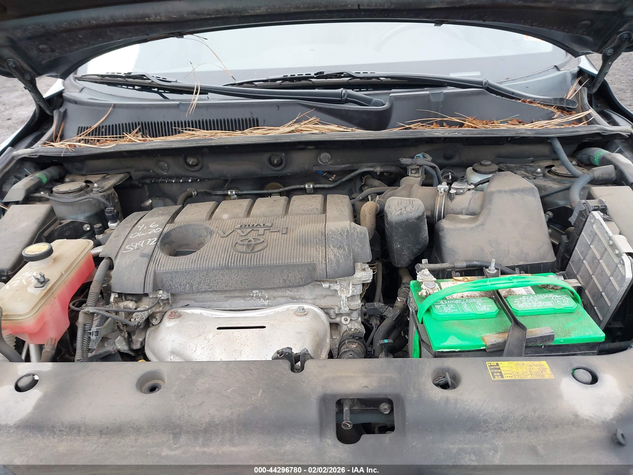 TOYOTA RAV4 image 10