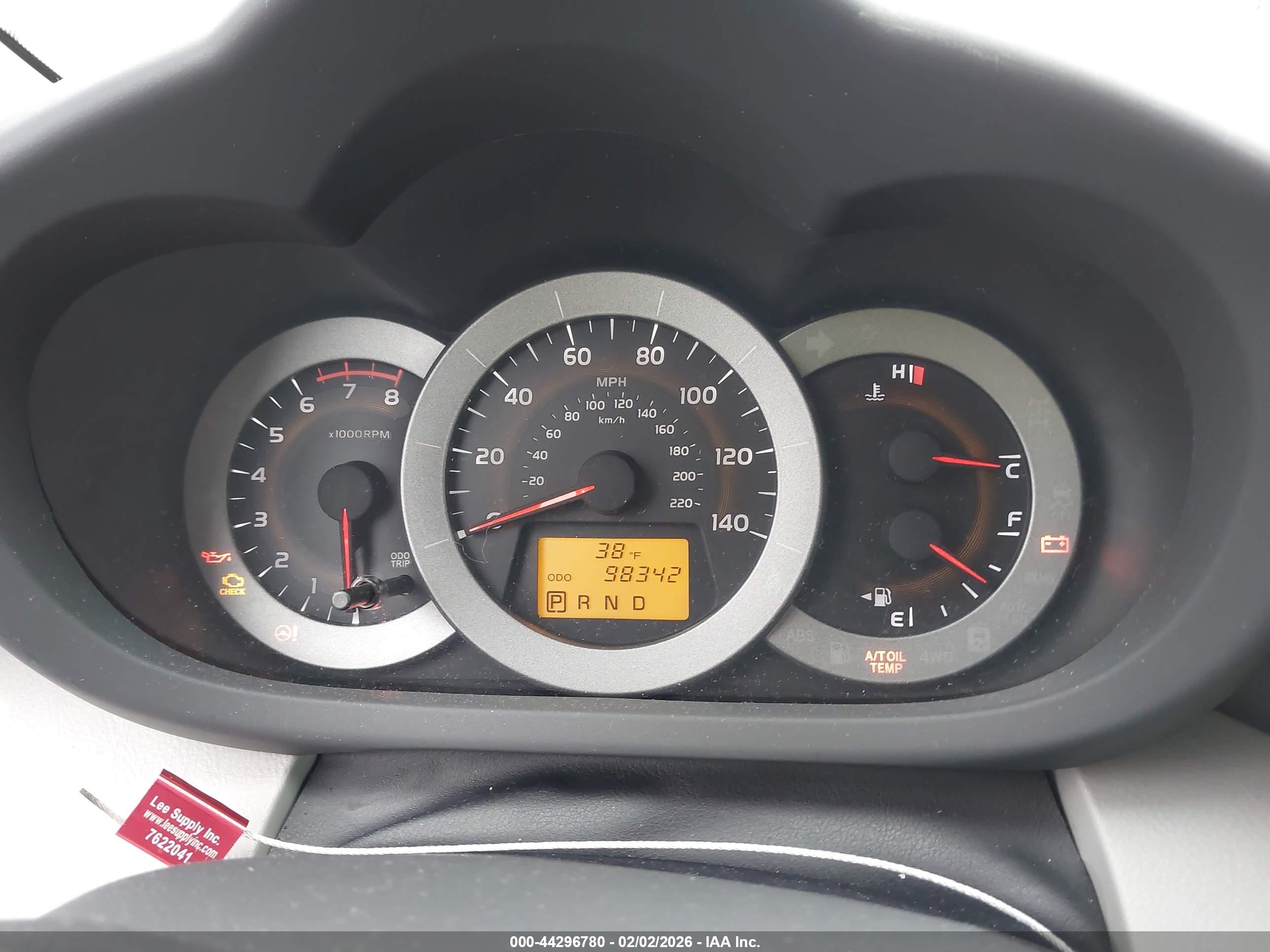TOYOTA RAV4 image 7