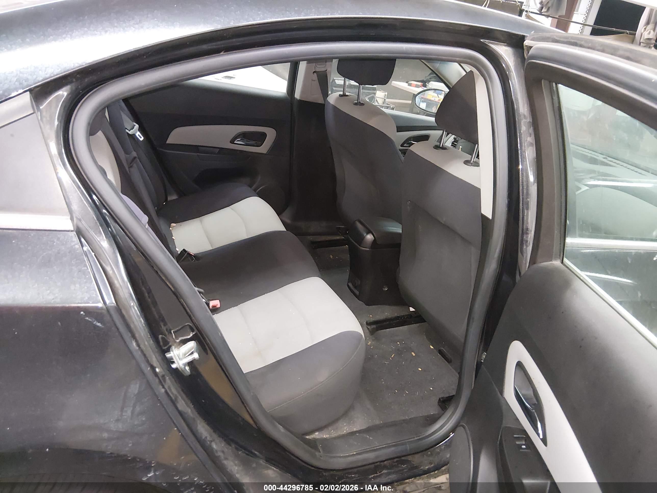 CHEVROLET CRUZE image 8