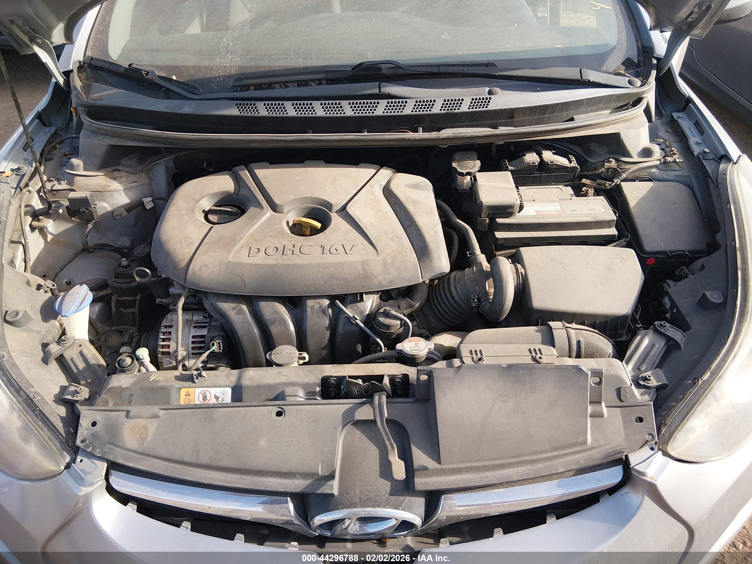 HYUNDAI ELANTRA image 10