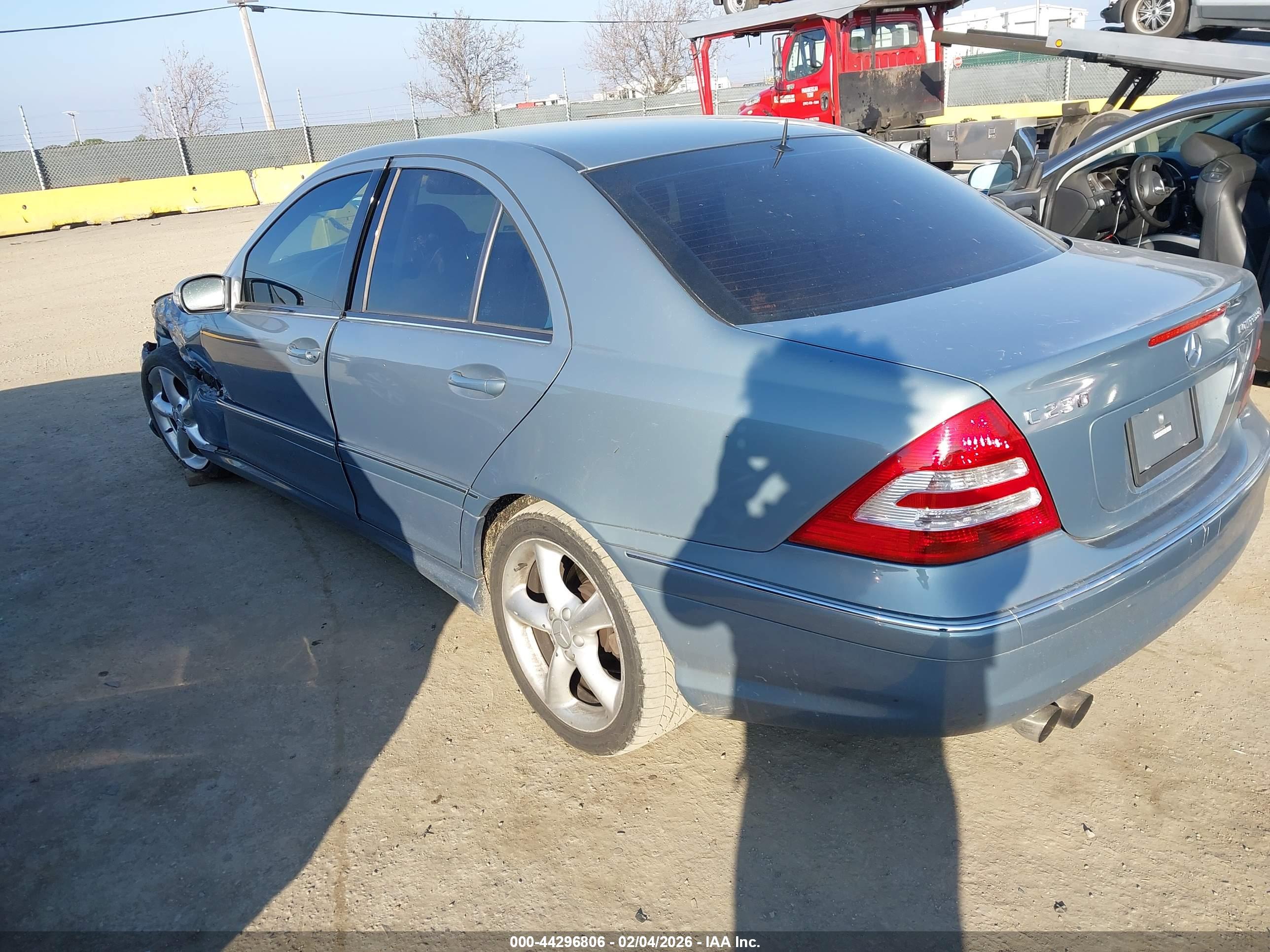 MERCEDES-BENZ C image 3