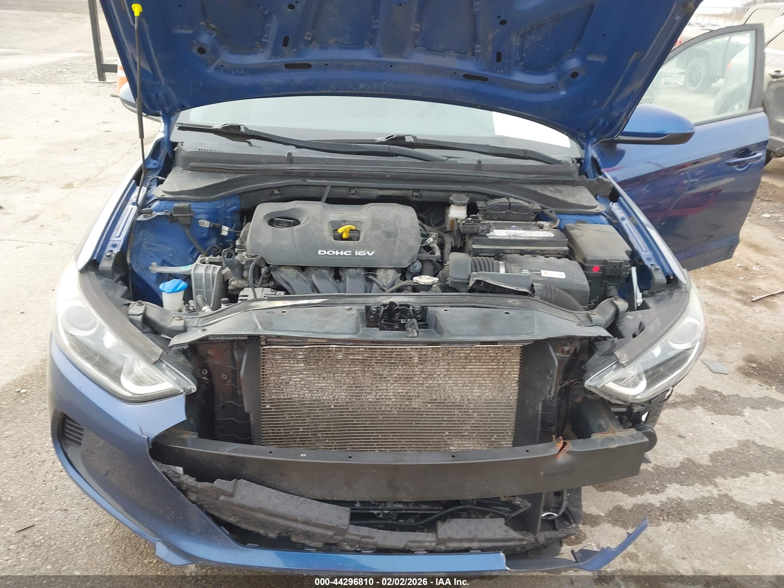 HYUNDAI ELANTRA image 10
