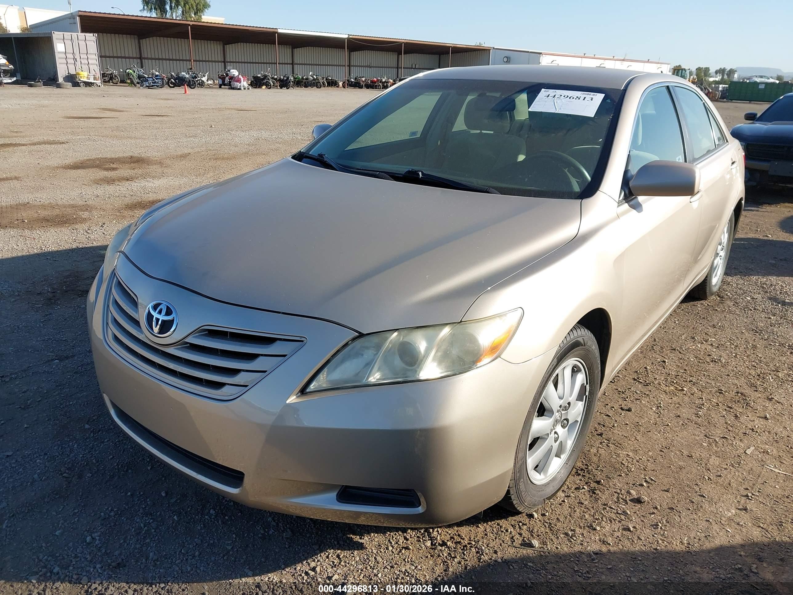 TOYOTA CAMRY image 6