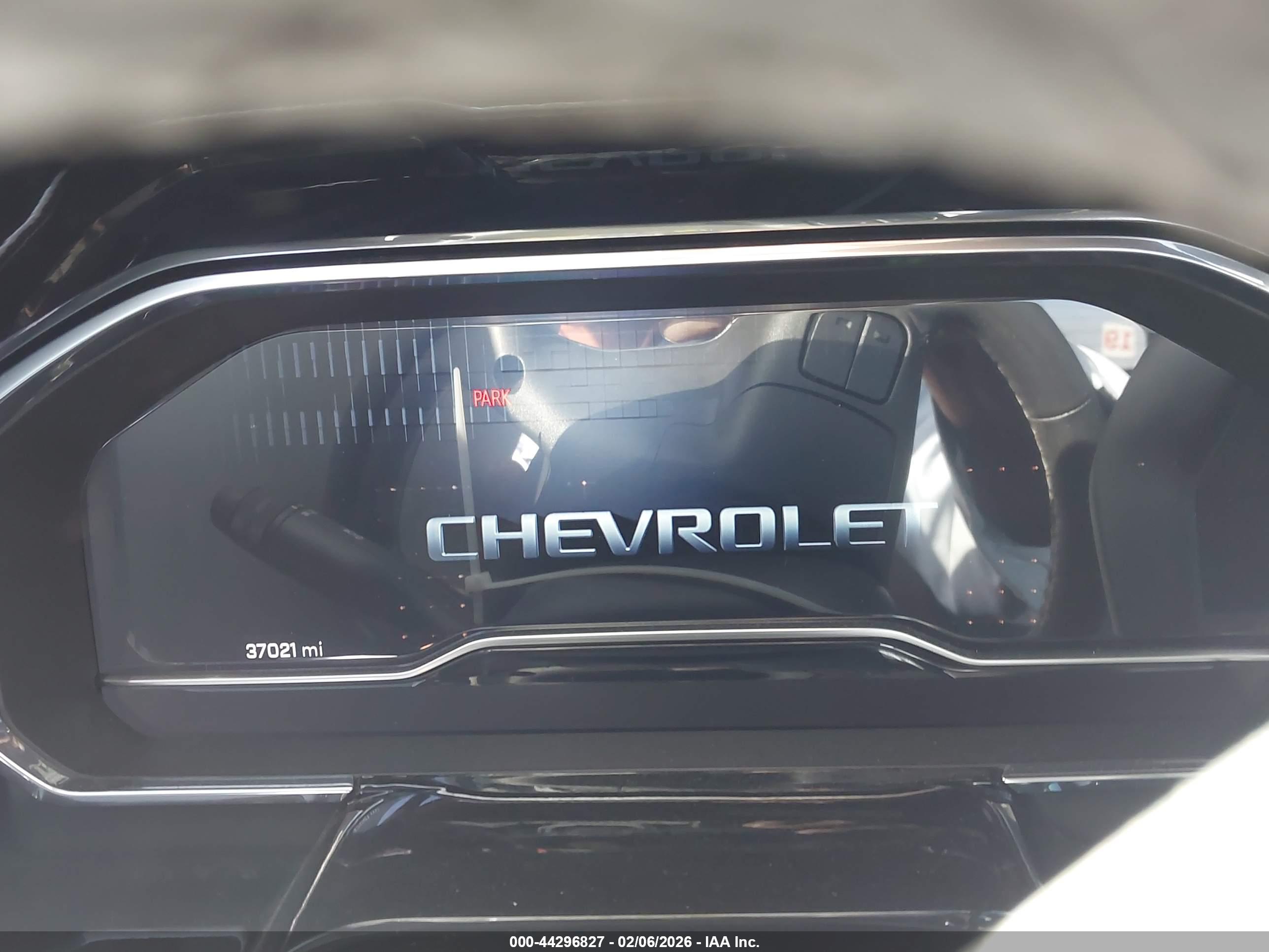CHEVROLET SILVERADO image 7