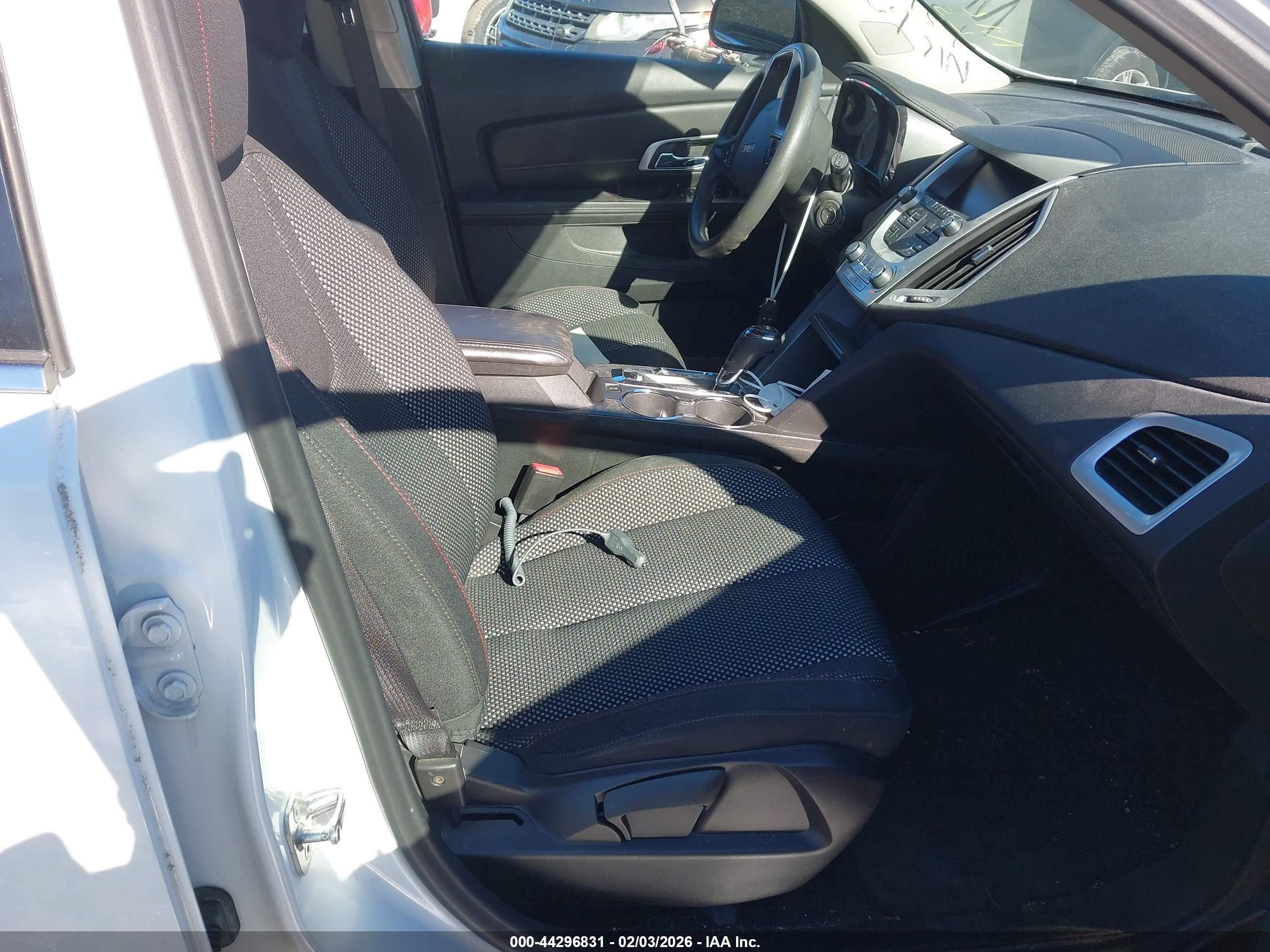 GMC TERRAIN image 5