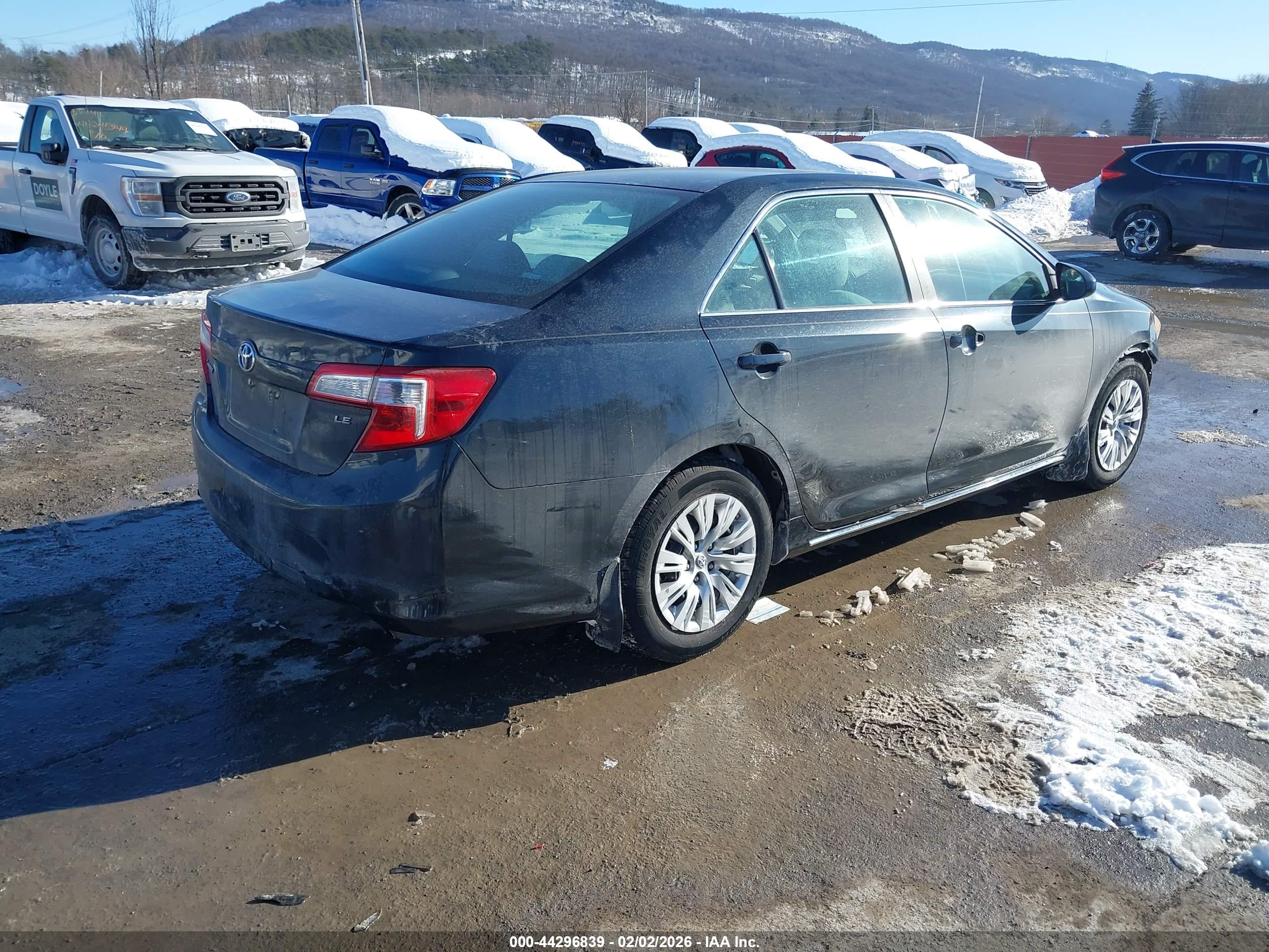 TOYOTA CAMRY image 4