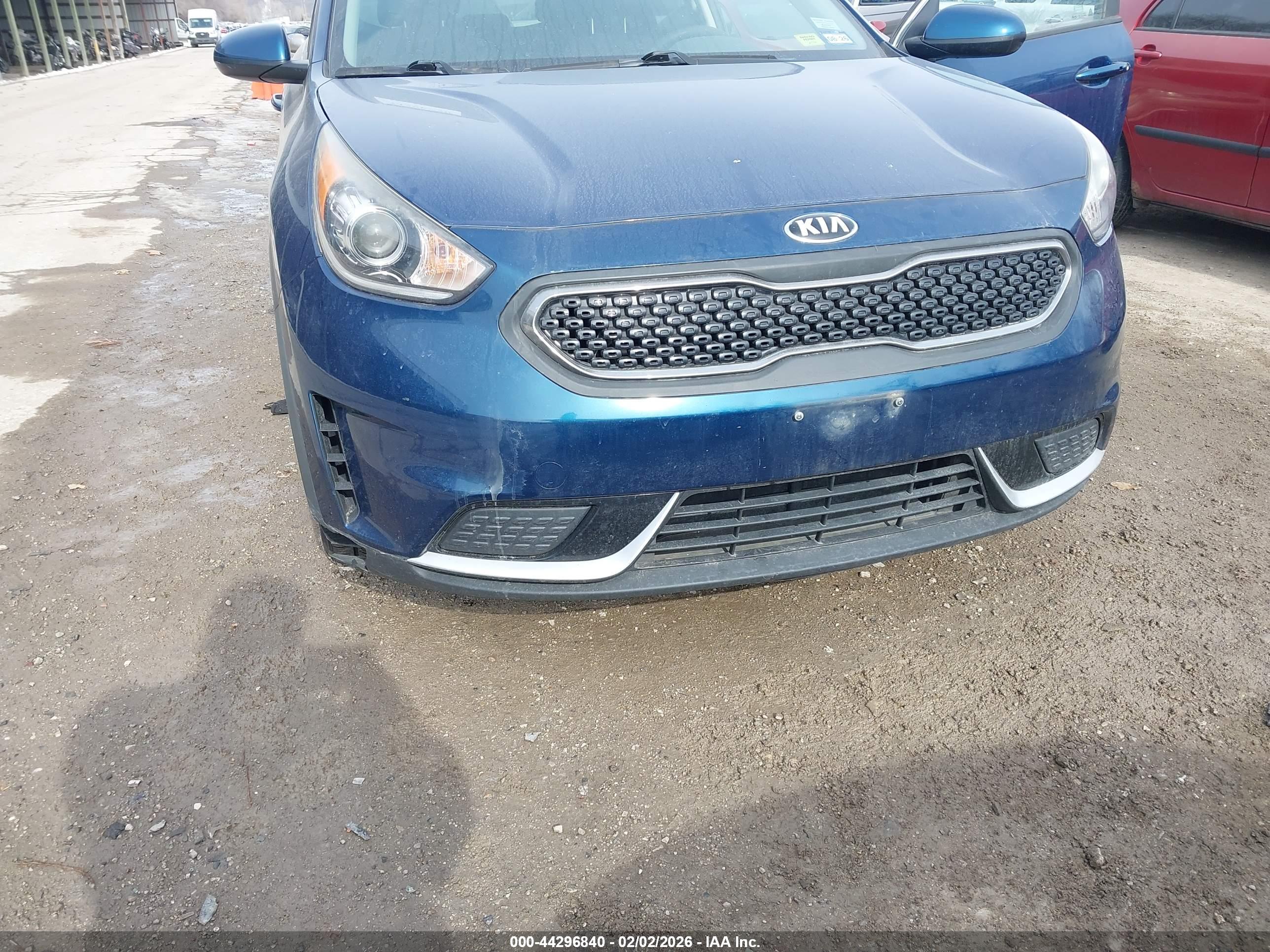 KIA NIRO image 6