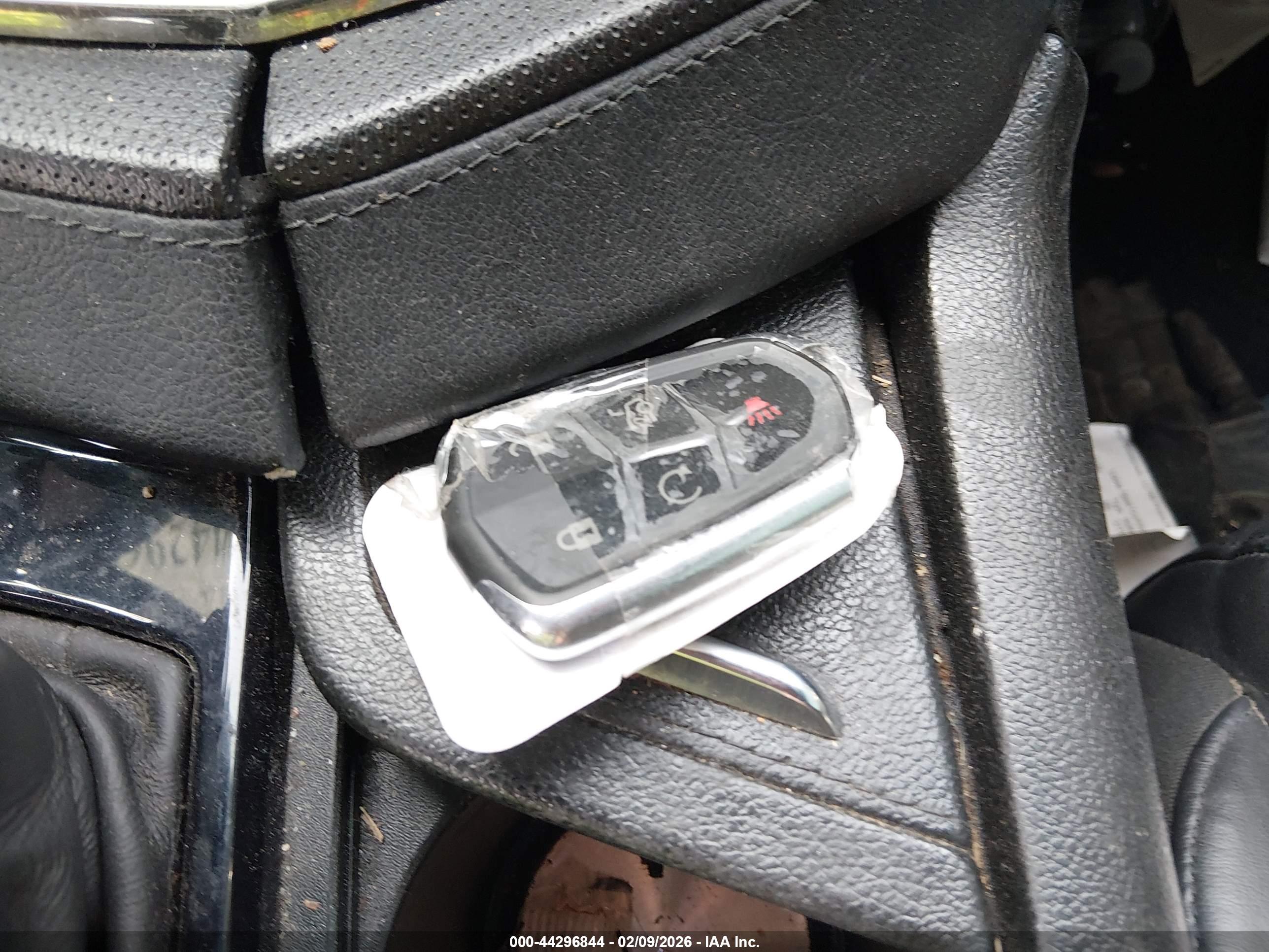 CADILLAC CTS-V image 11