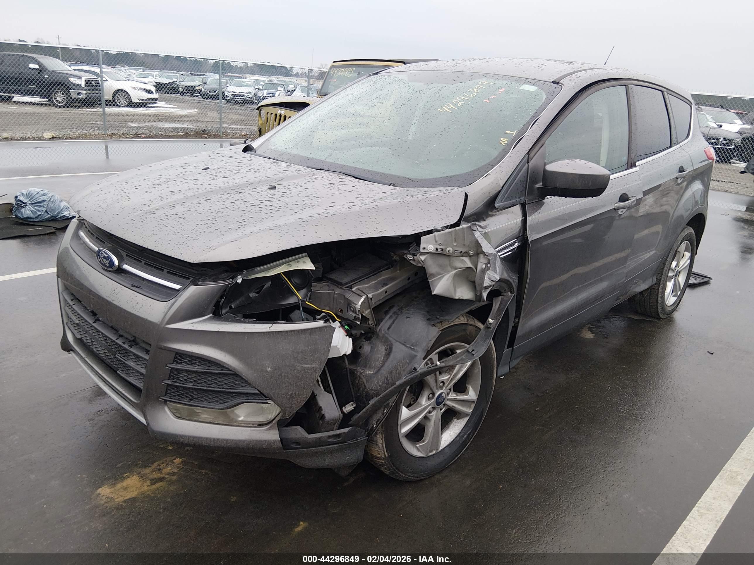 FORD ESCAPE image 2