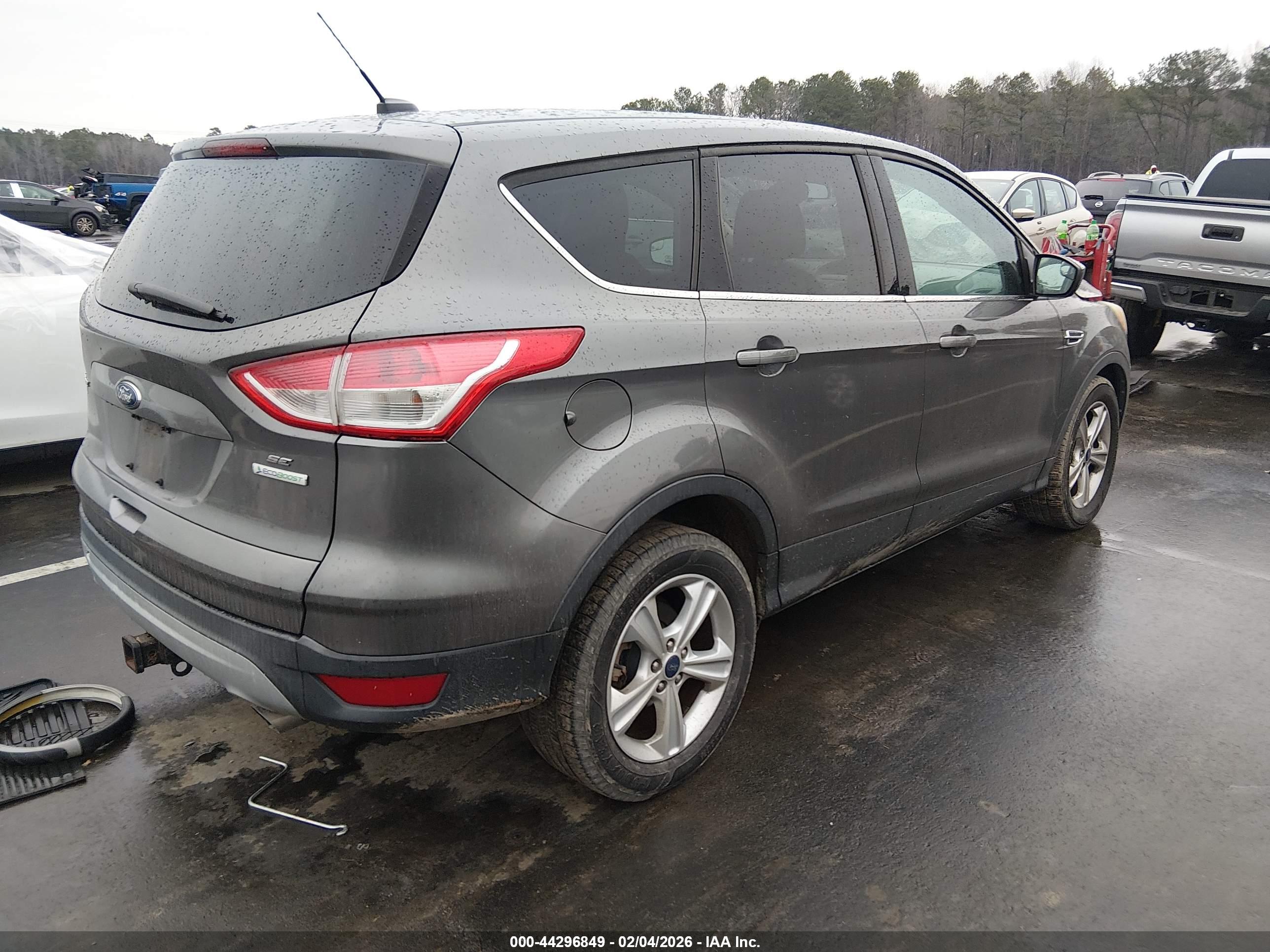 FORD ESCAPE image 4