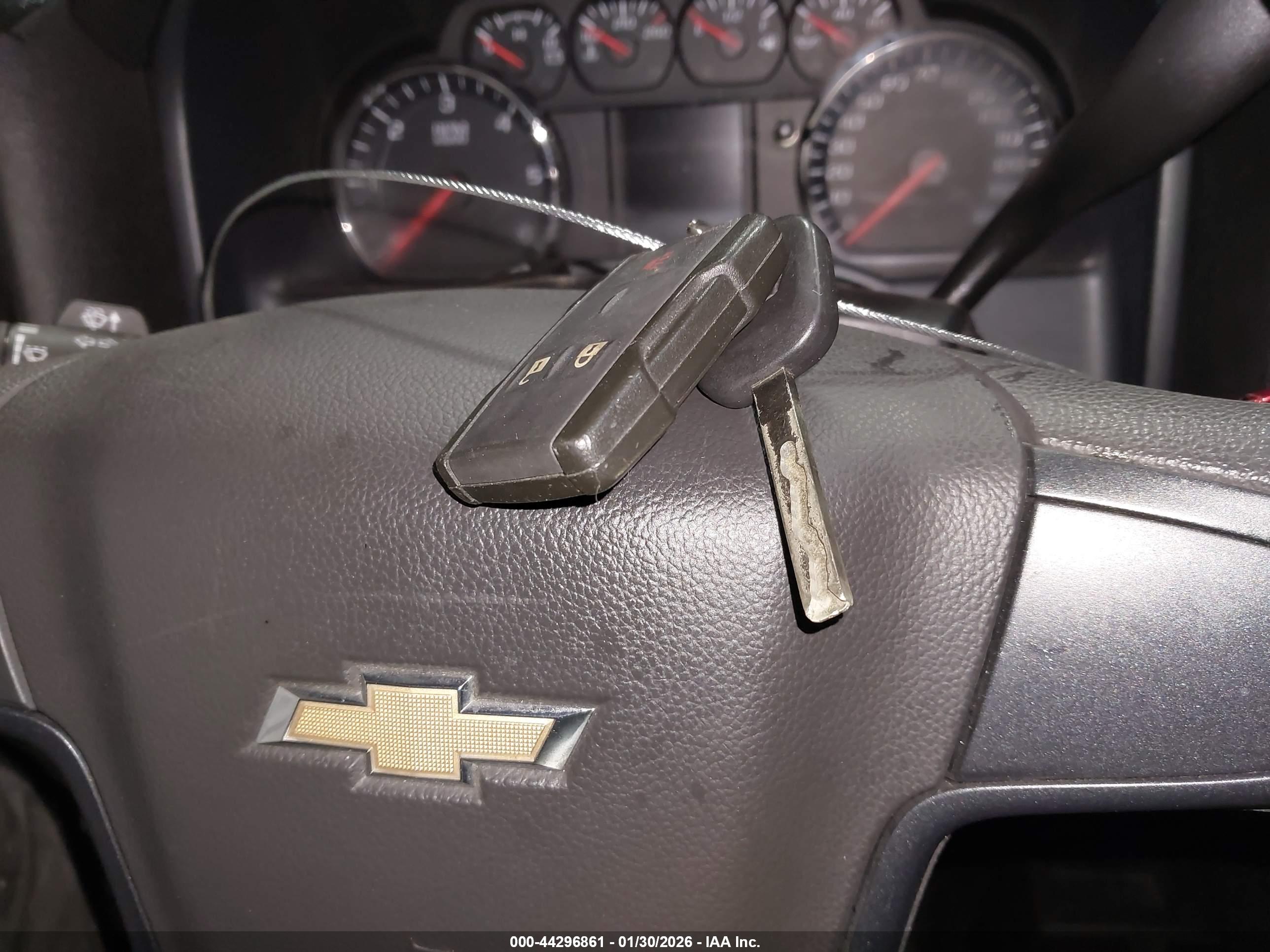 CHEVROLET SILVERADO image 11