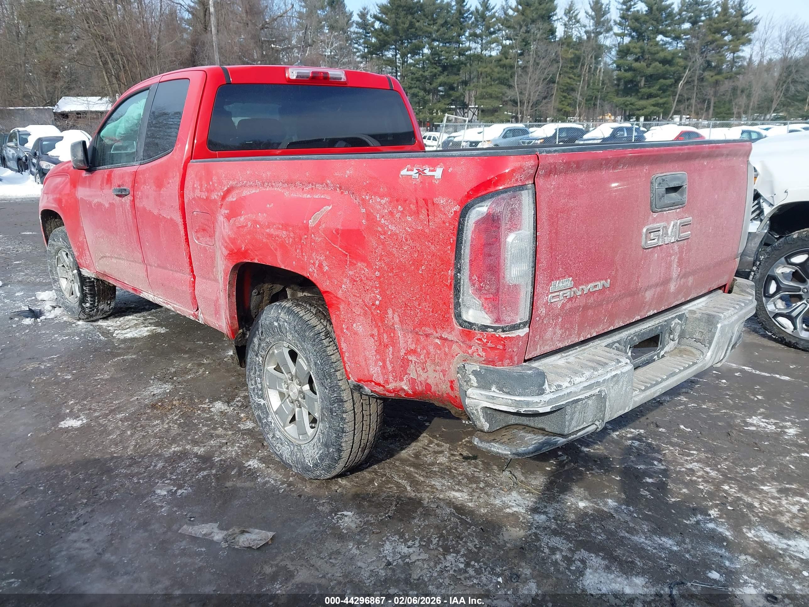 GMC CANYON image 3