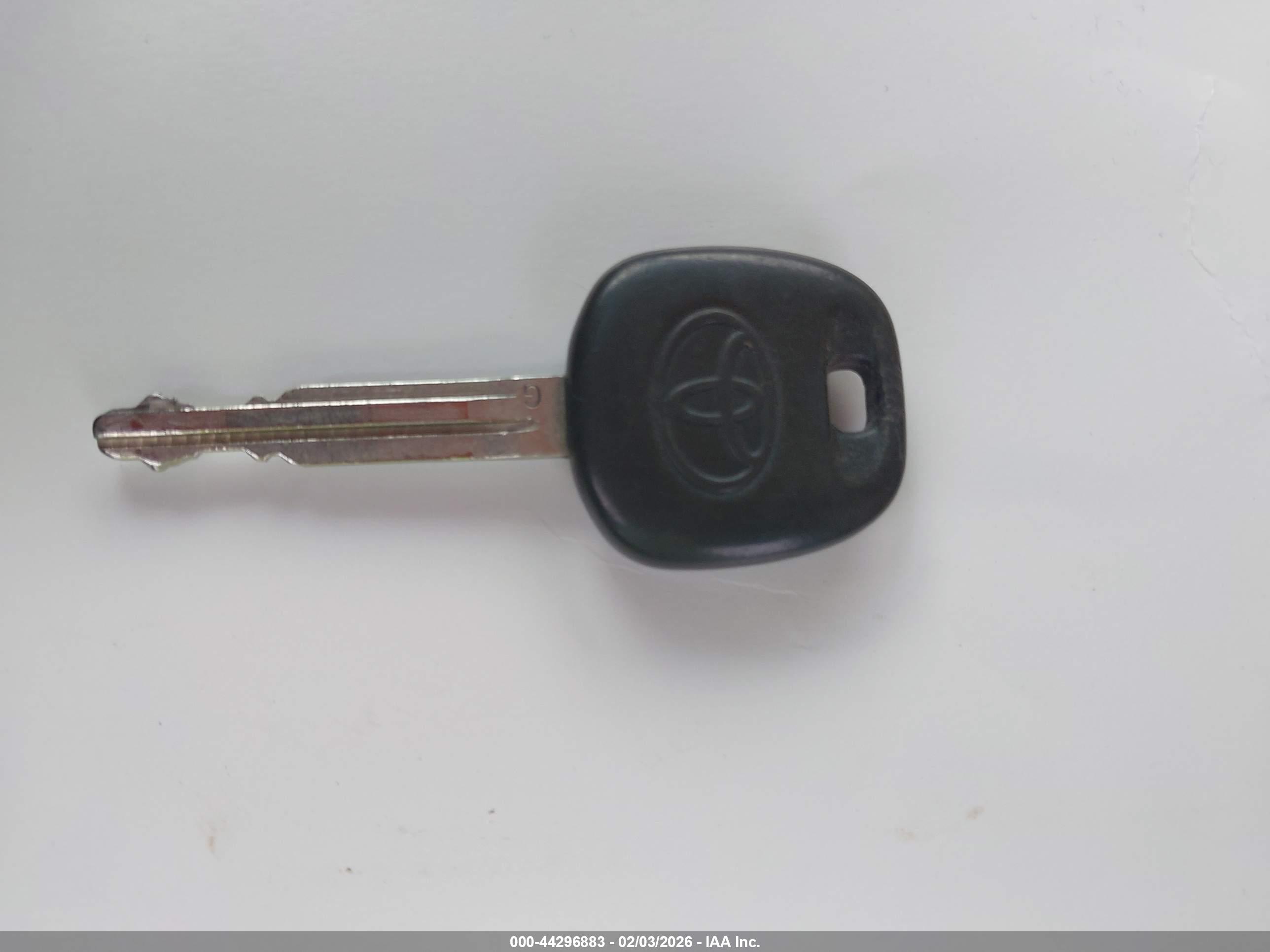 TOYOTA RAV4 image 11