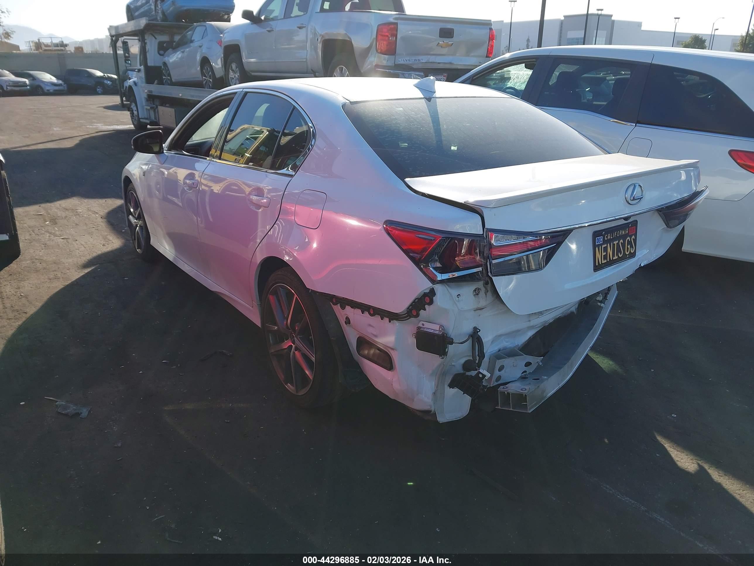 LEXUS GS image 3