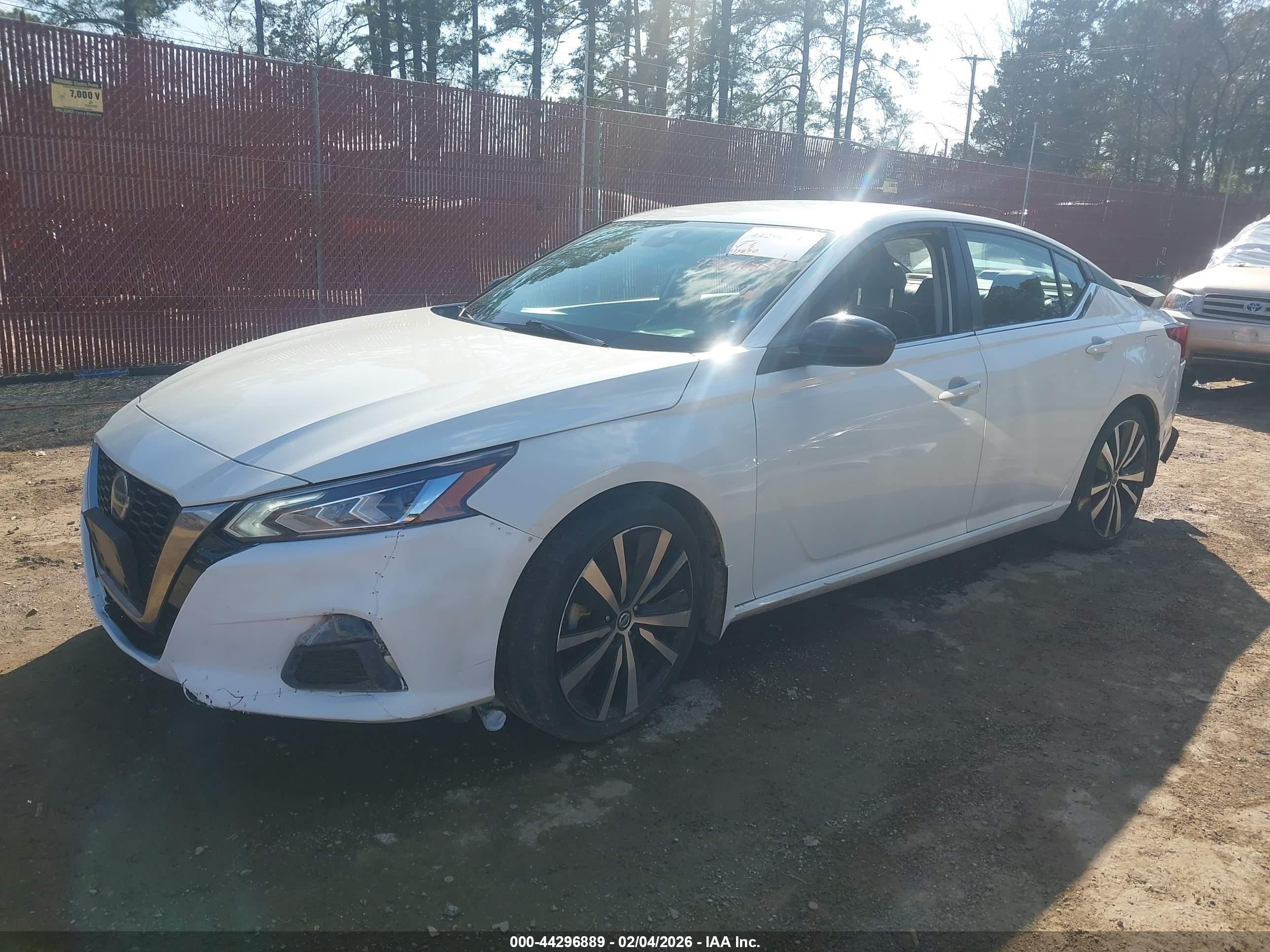 NISSAN ALTIMA image 2