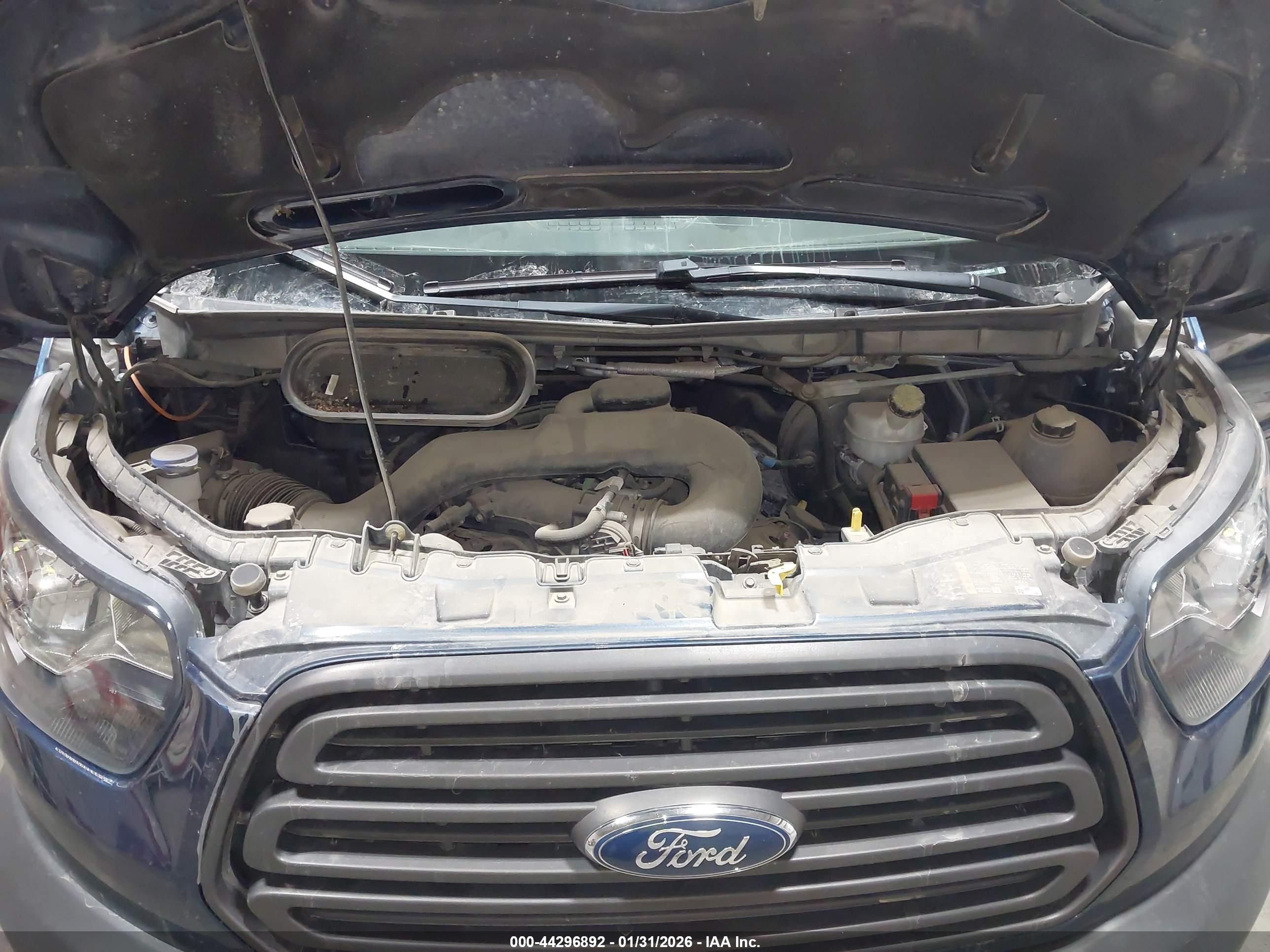FORD TRANSIT-150 image 10