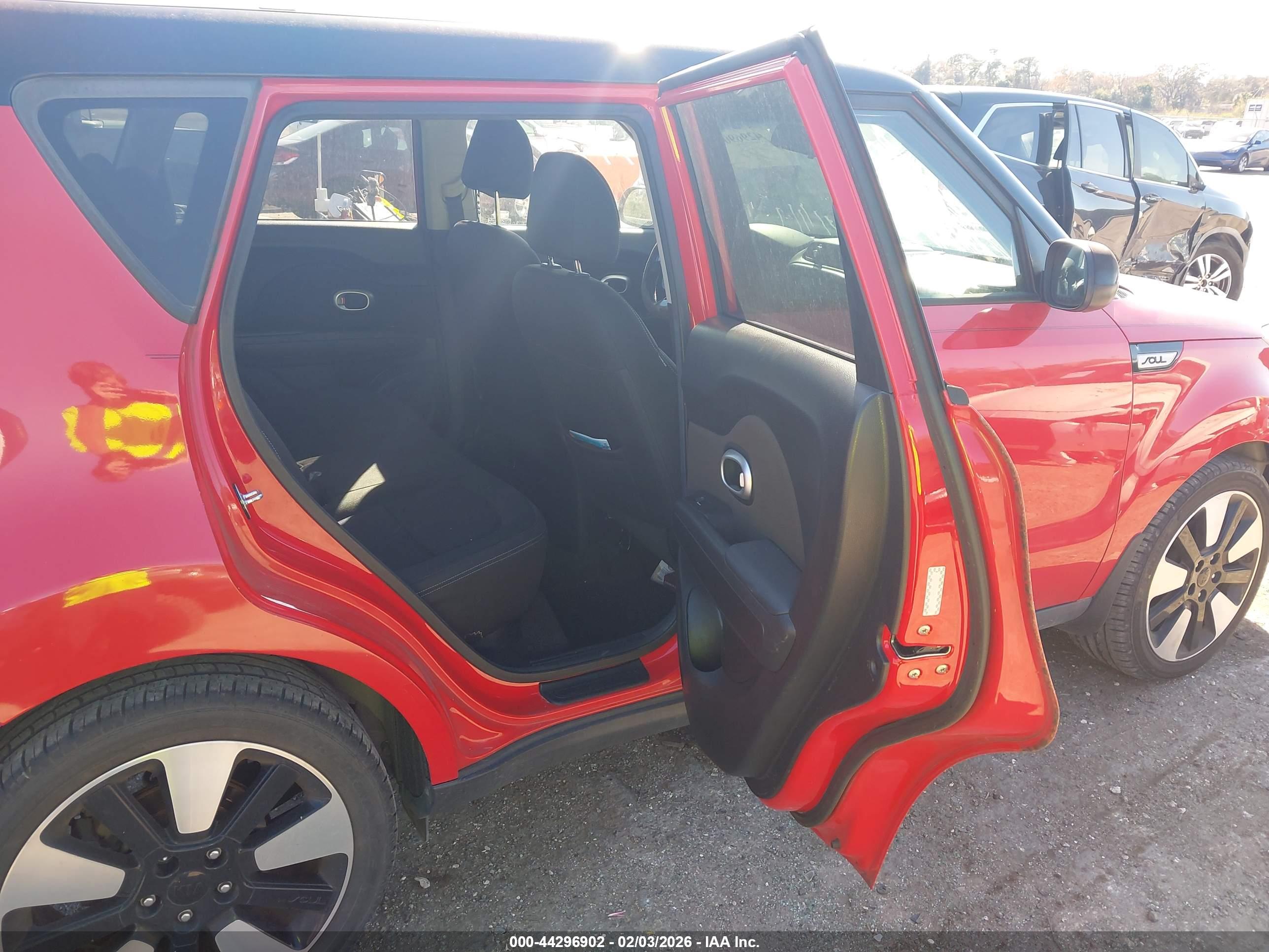 KIA SOUL image 8