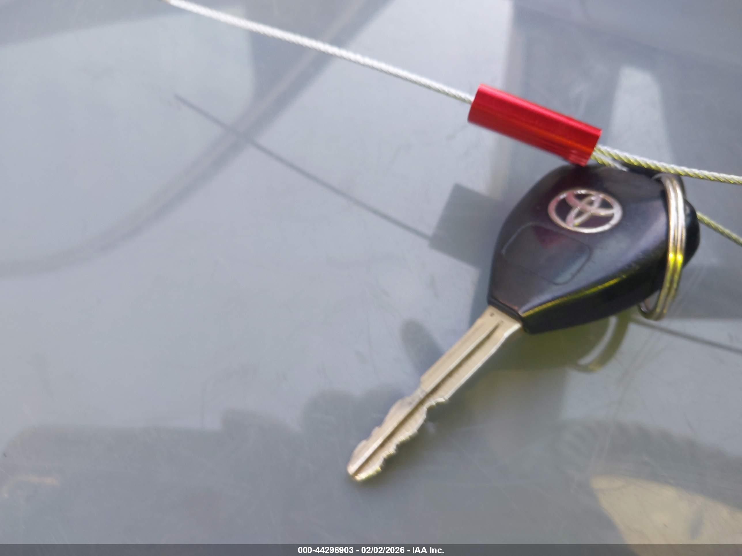 TOYOTA CAMRY image 11