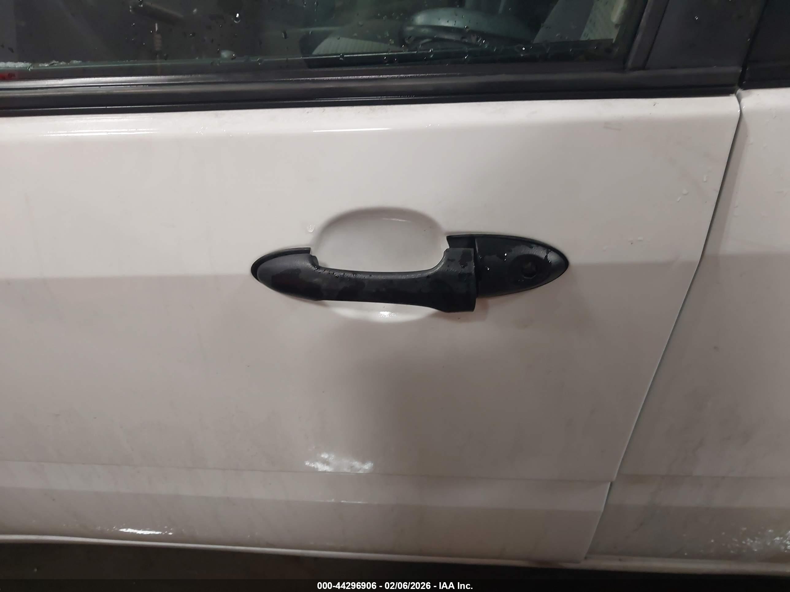 FORD FOCUS image 6