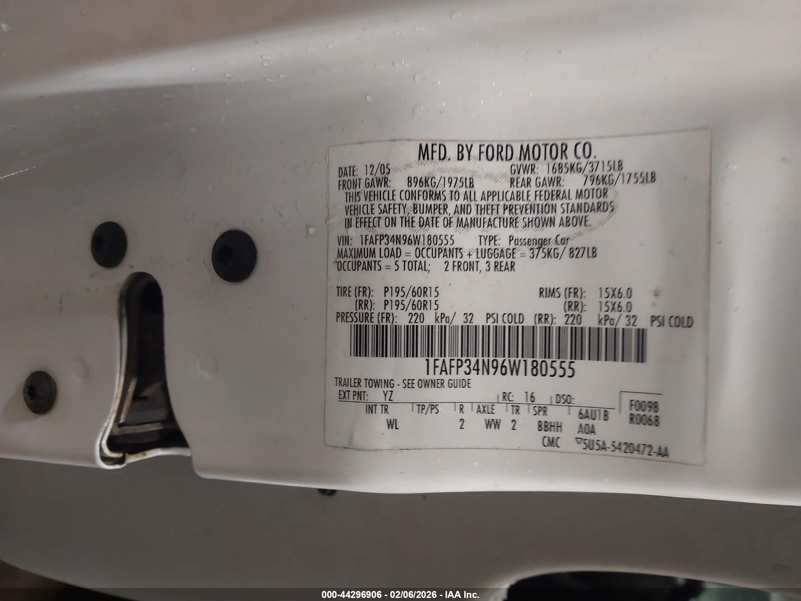 FORD FOCUS image 9
