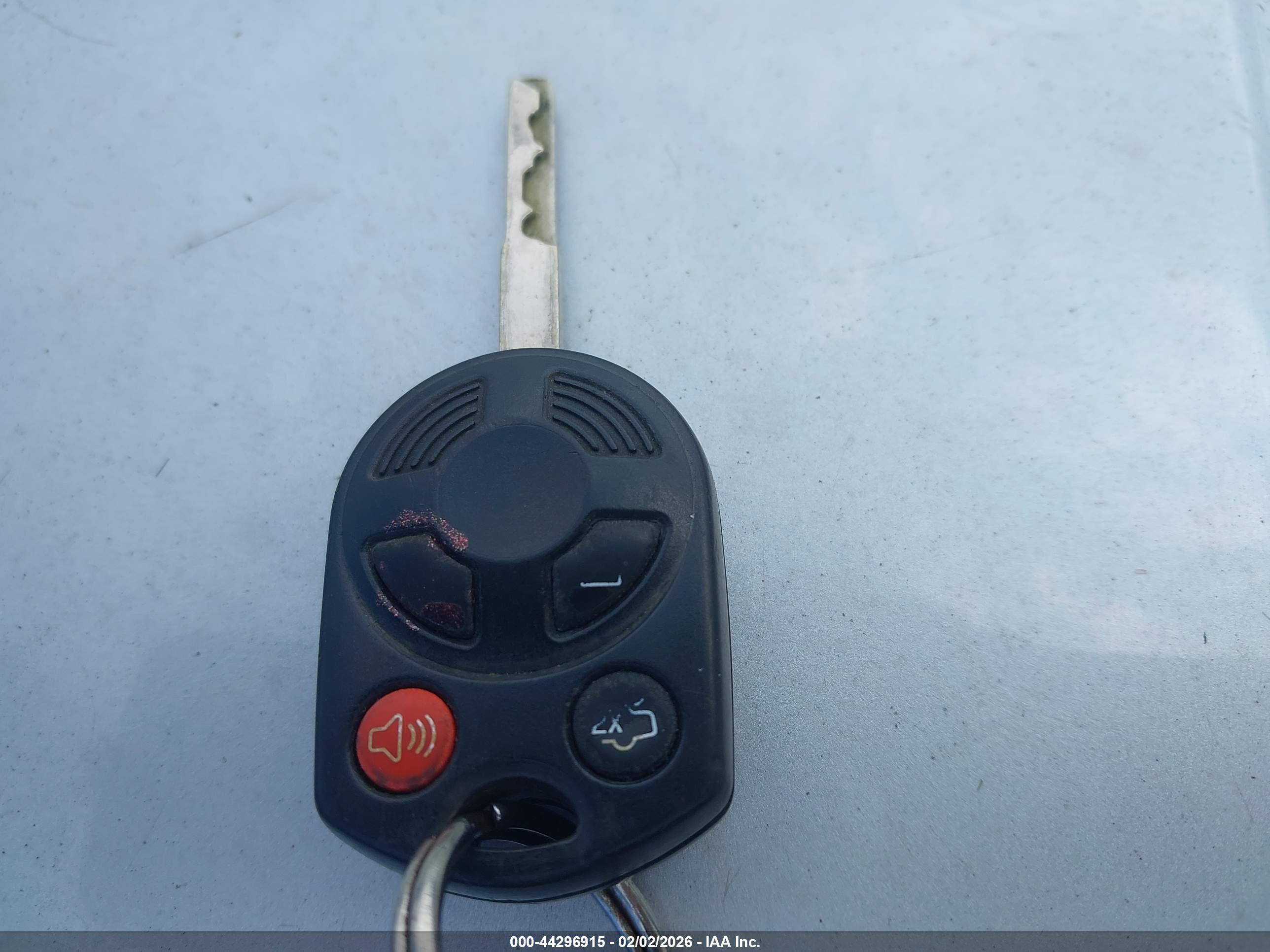 FORD ESCAPE image 11