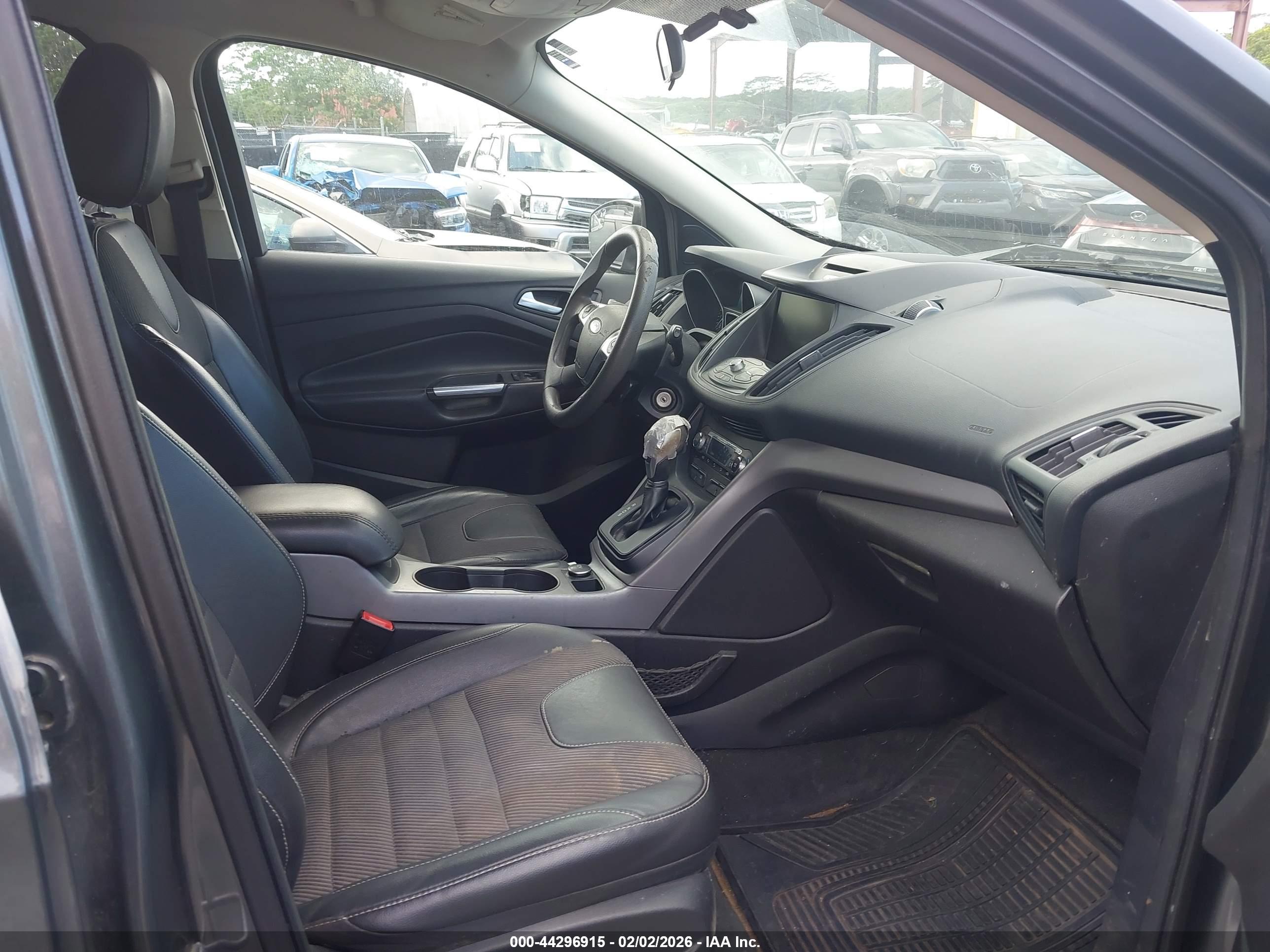 FORD ESCAPE image 5