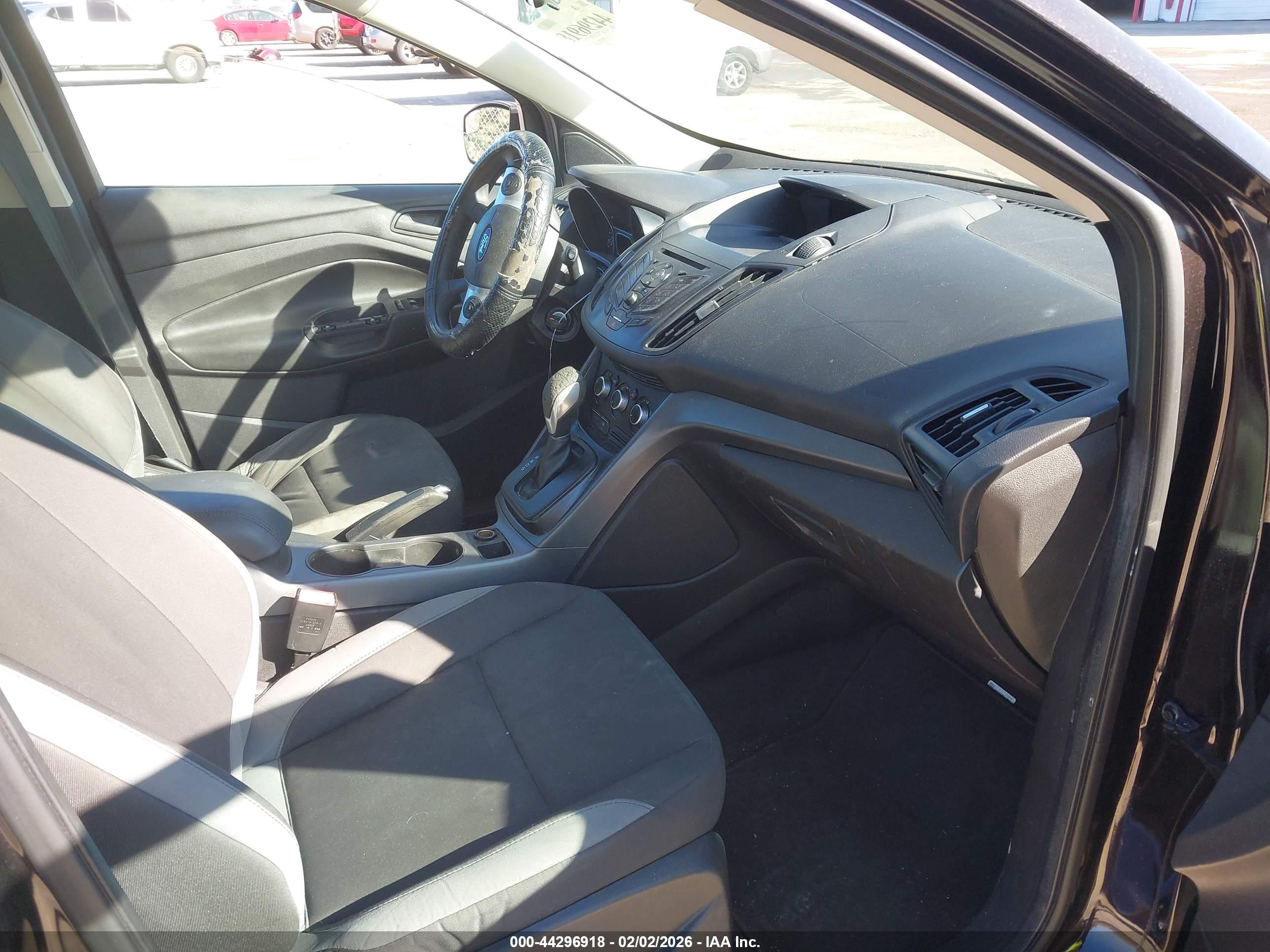 FORD ESCAPE image 5