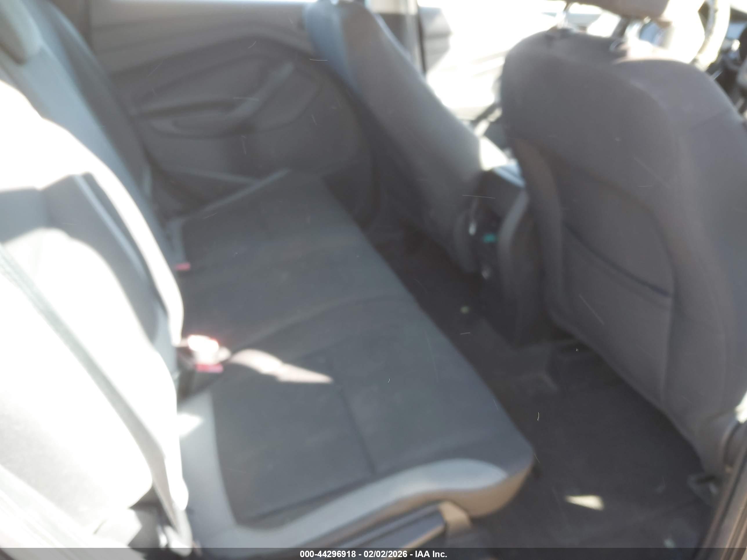 FORD ESCAPE image 8