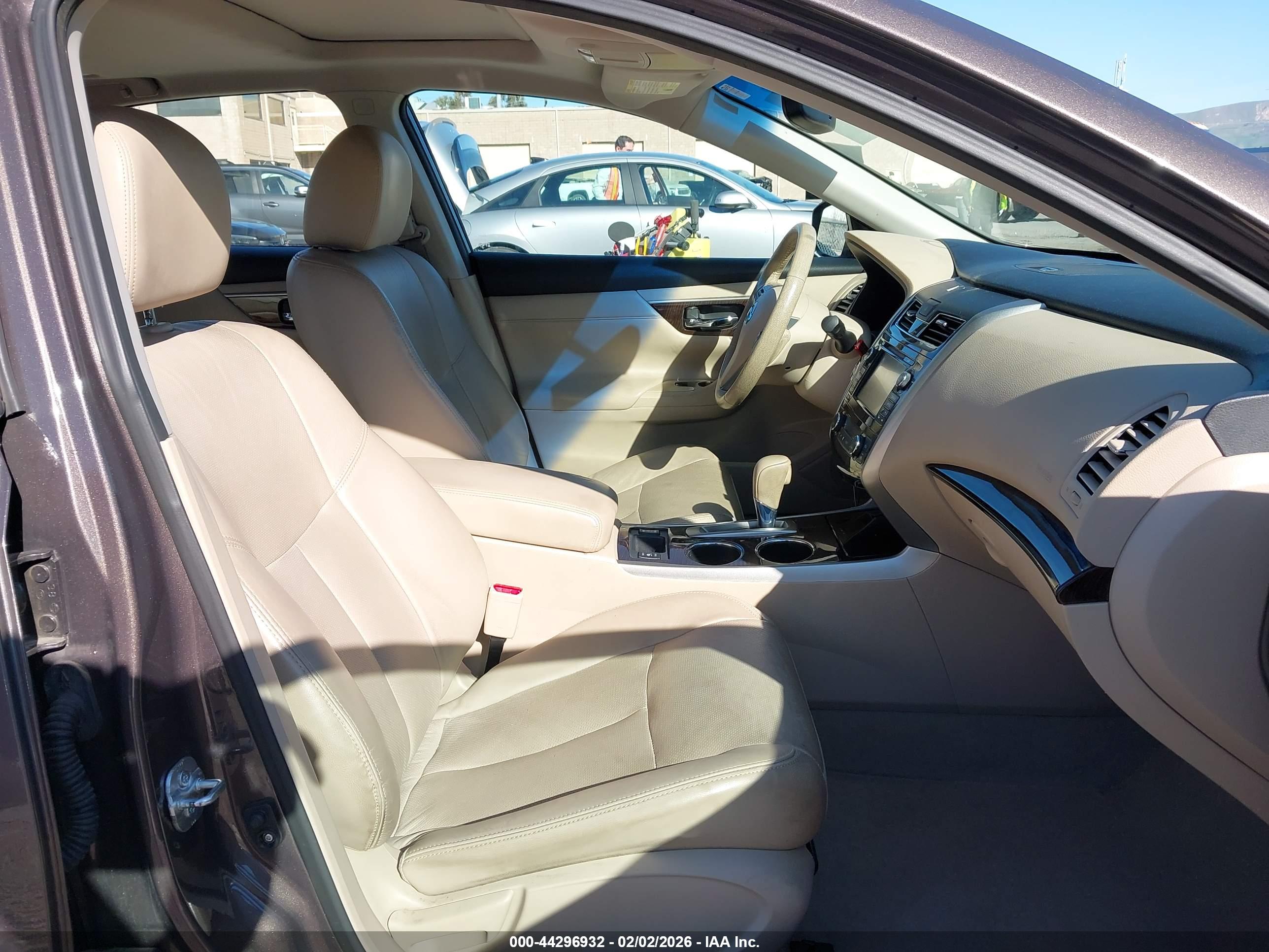 NISSAN ALTIMA image 5