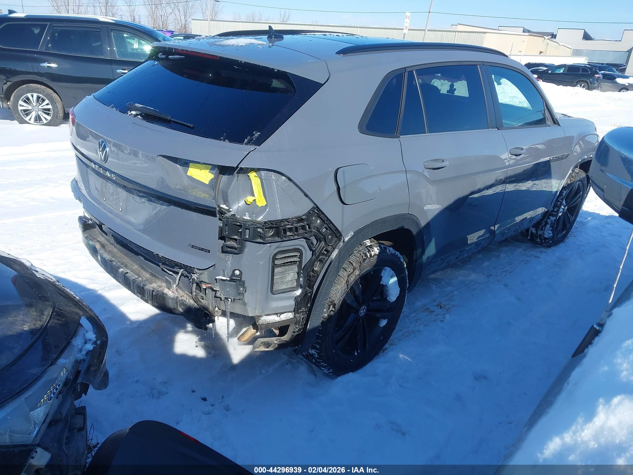 VOLKSWAGEN ATLAS image 4