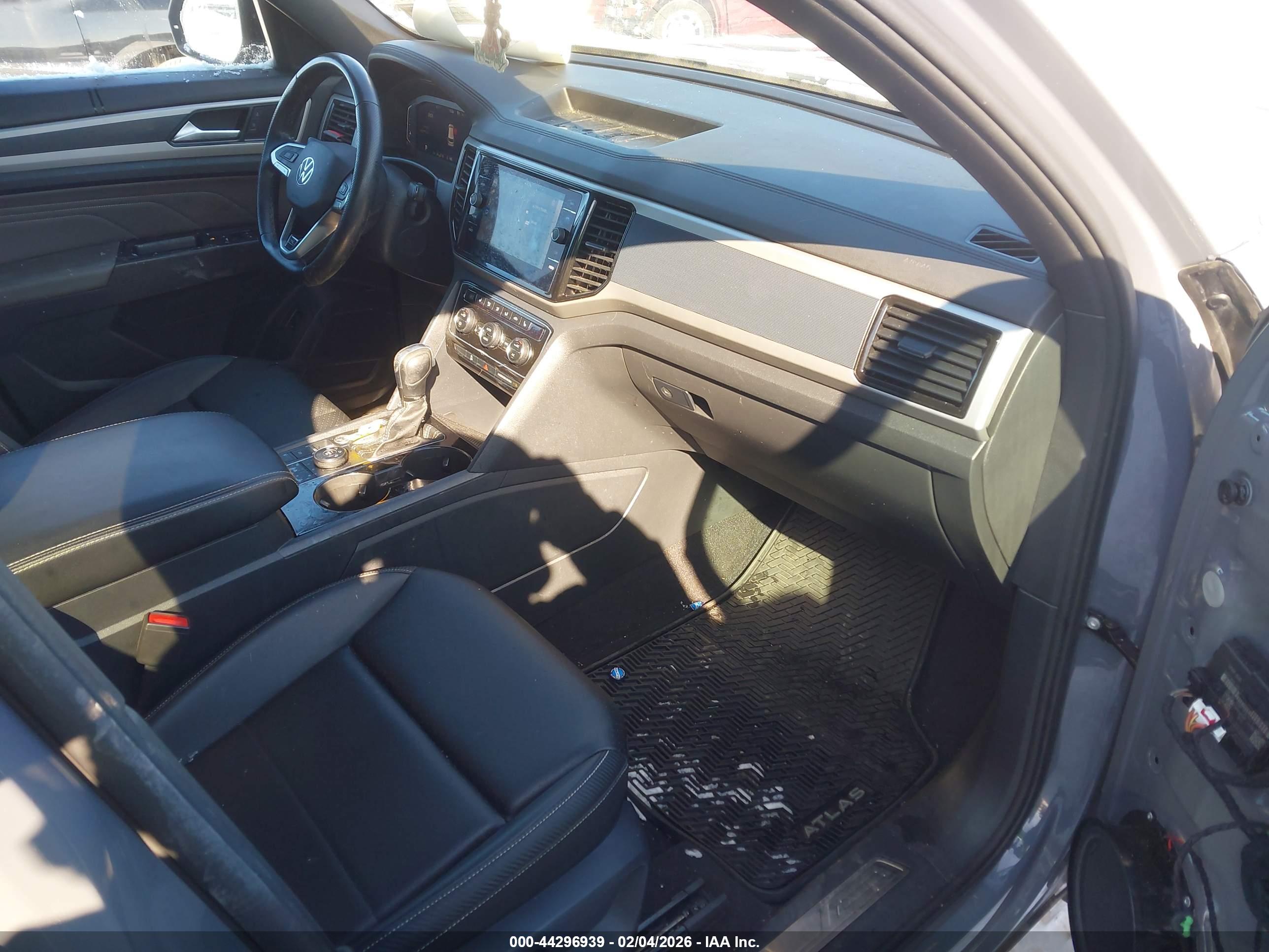 VOLKSWAGEN ATLAS image 5