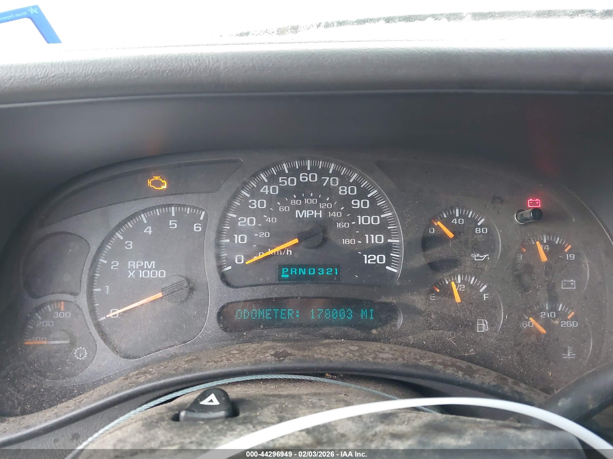 CHEVROLET SILVERADO image 7