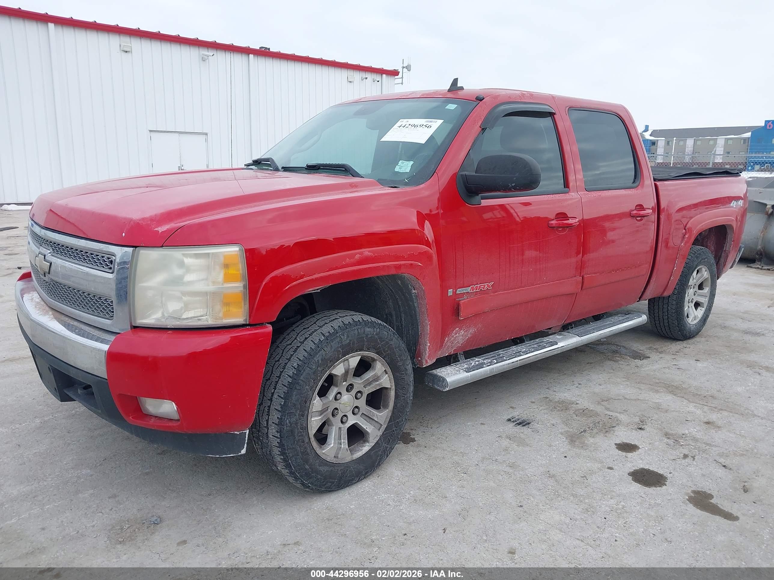 CHEVROLET SILVERADO image 2