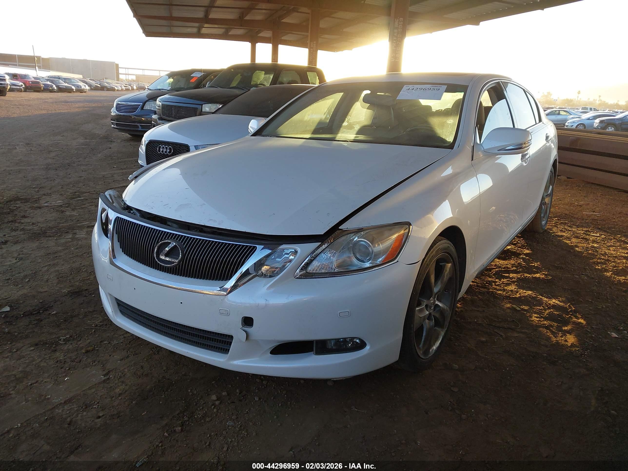 LEXUS GS image 2