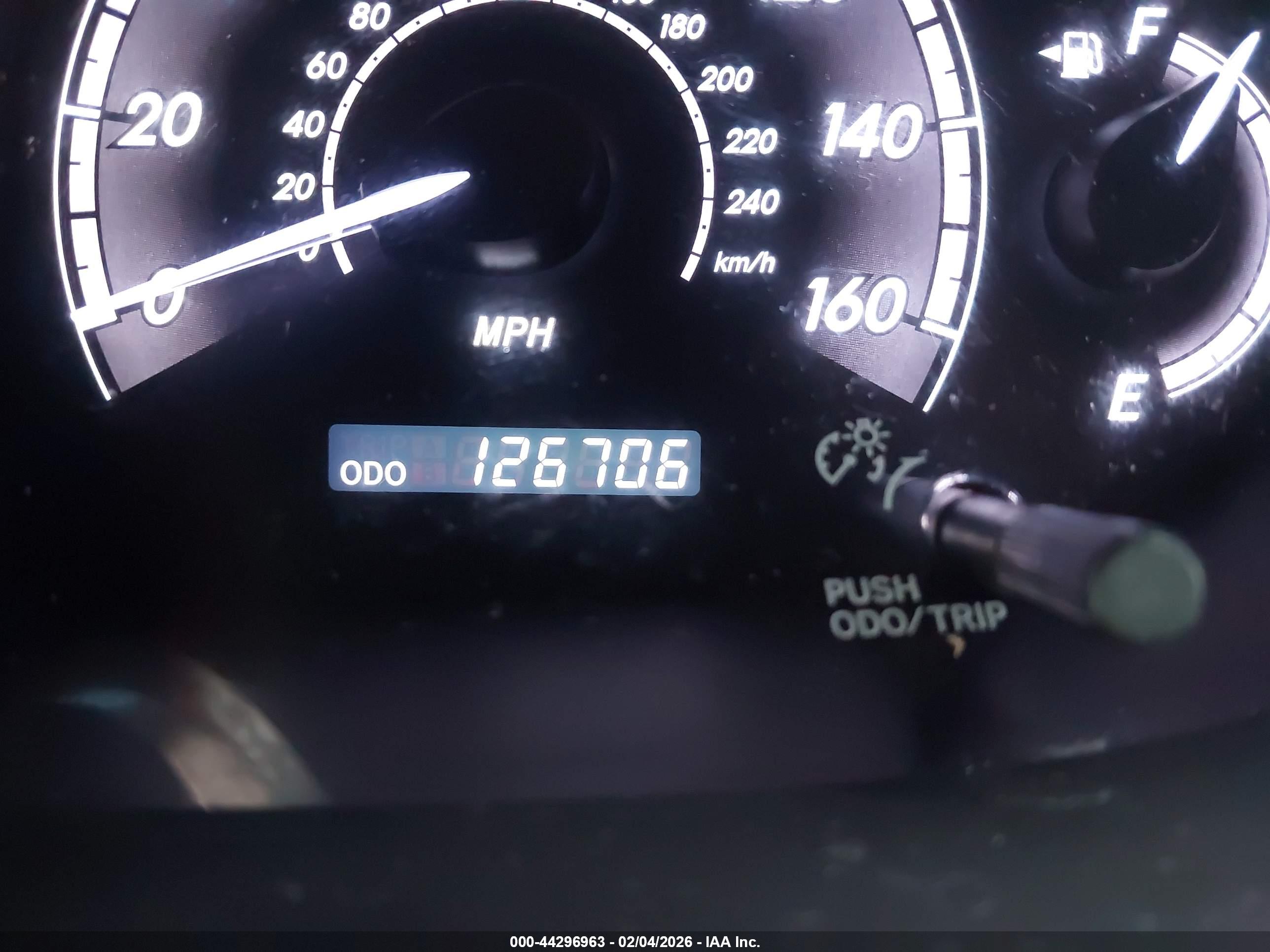 TOYOTA AVALON image 7