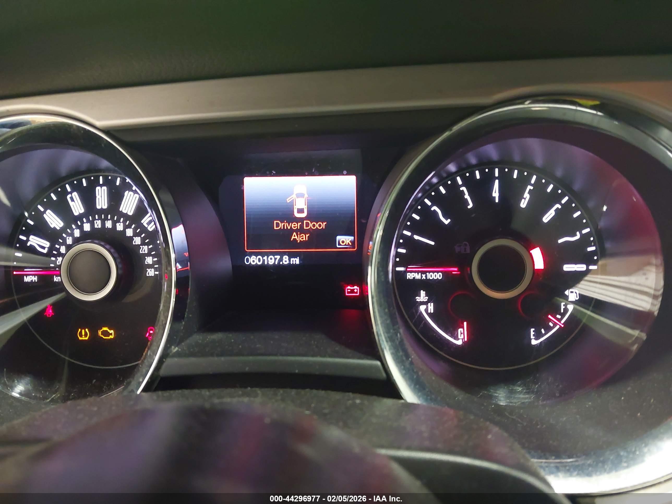 FORD MUSTANG image 7