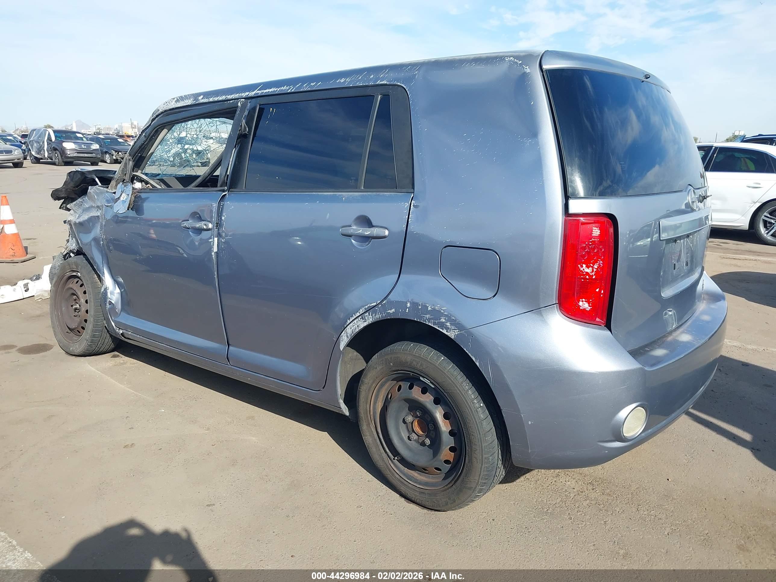 SCION XB image 3