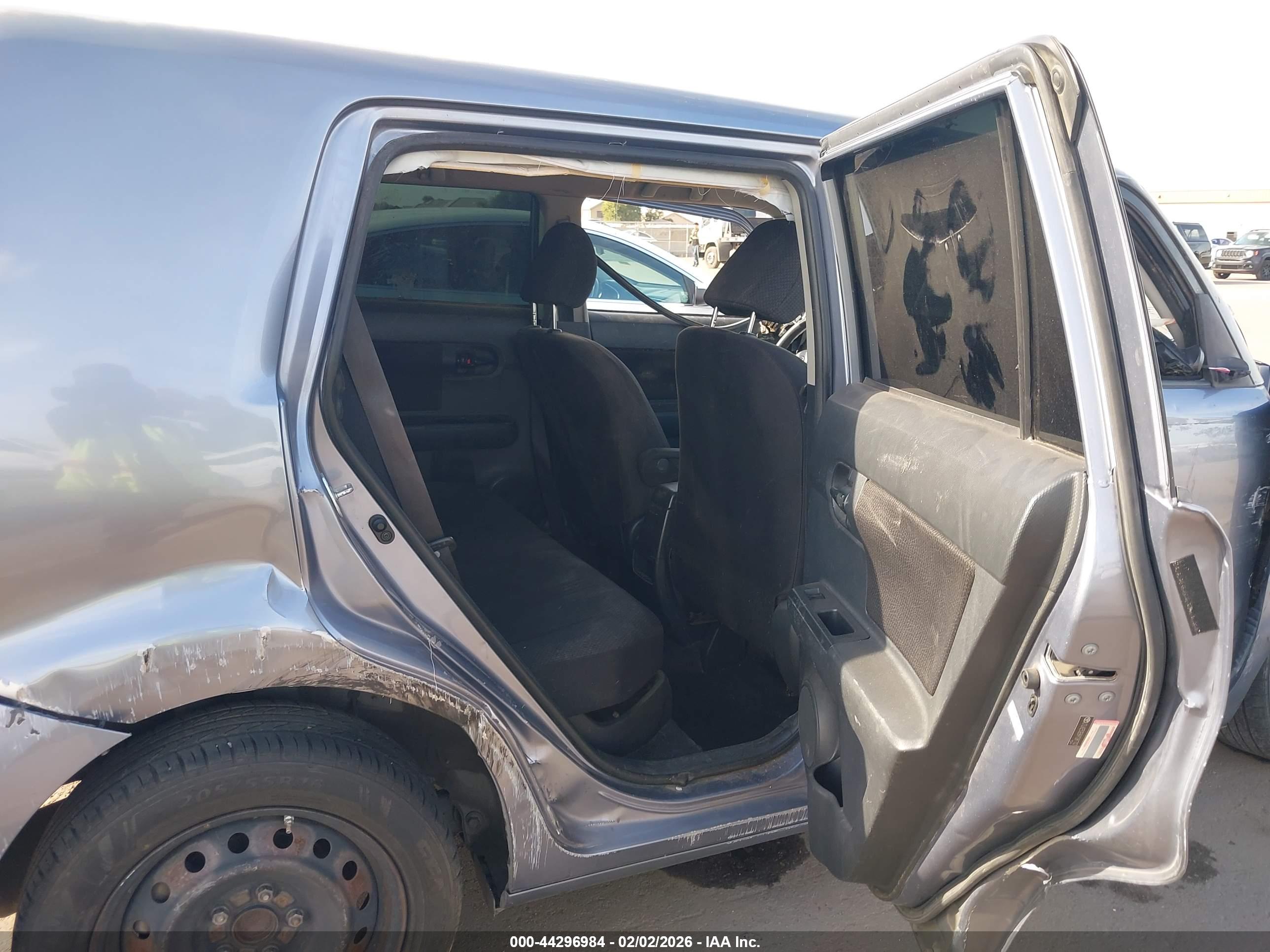 SCION XB image 8