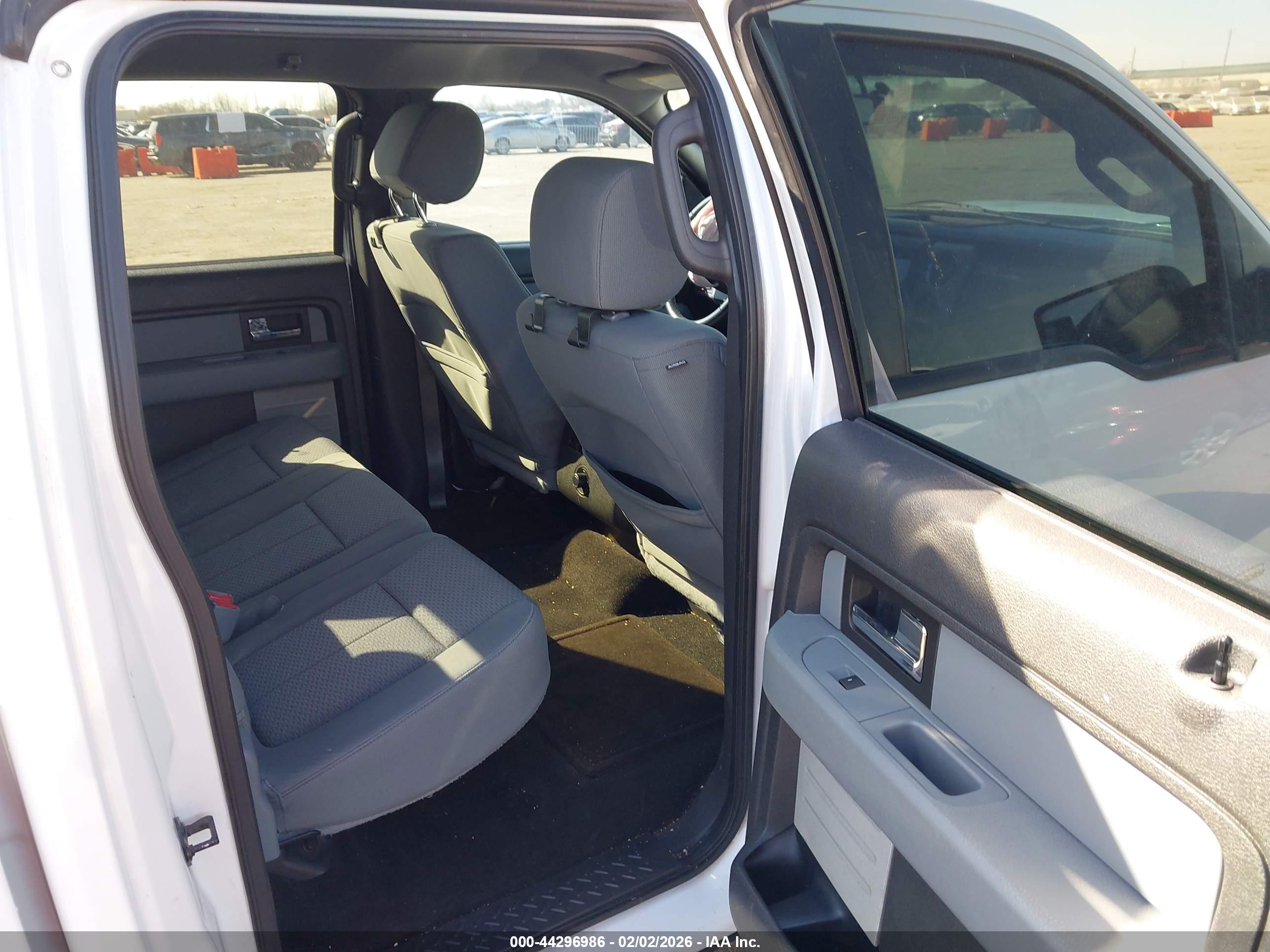 FORD F-150 image 8