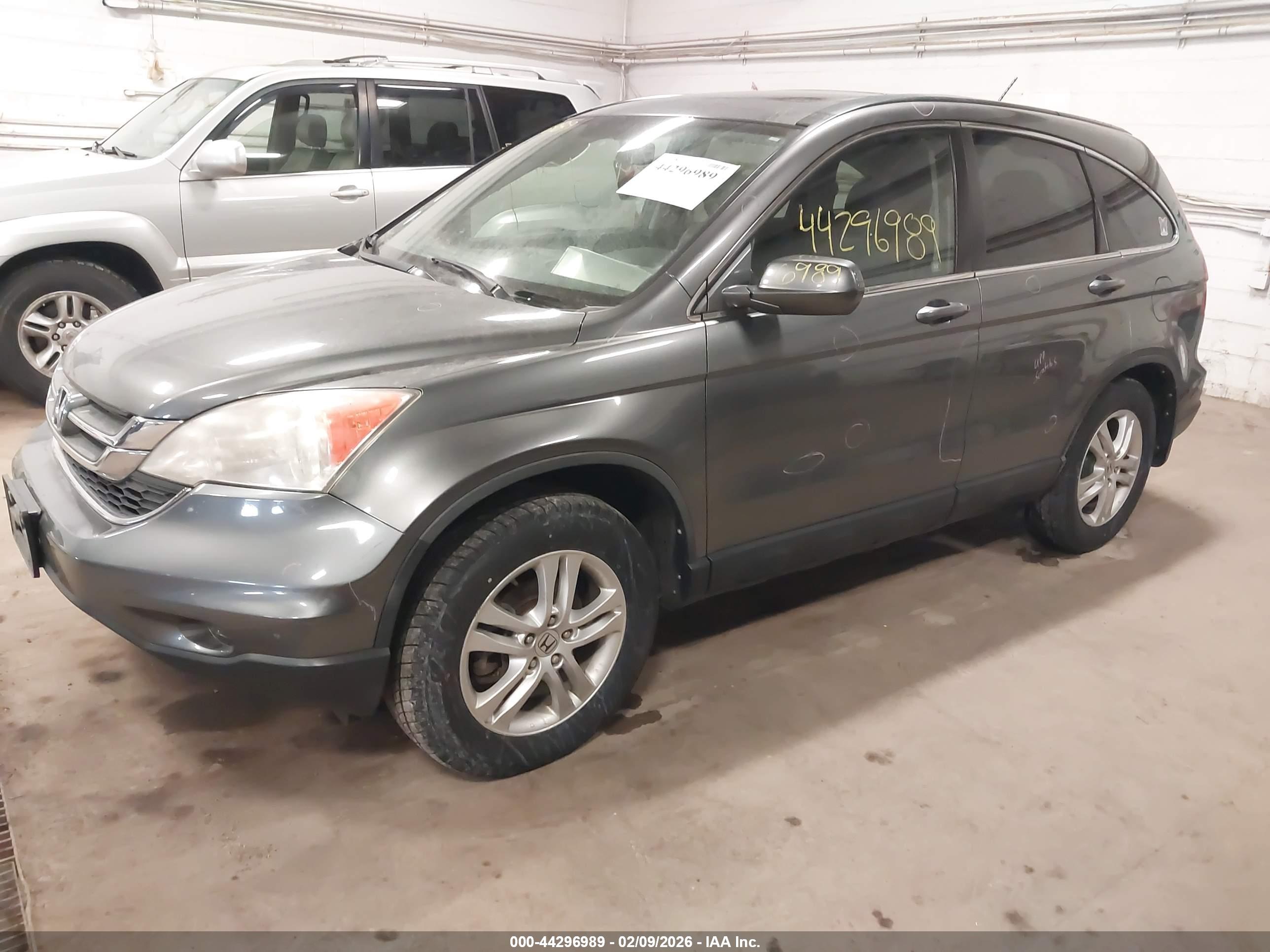 HONDA CR-V image 2