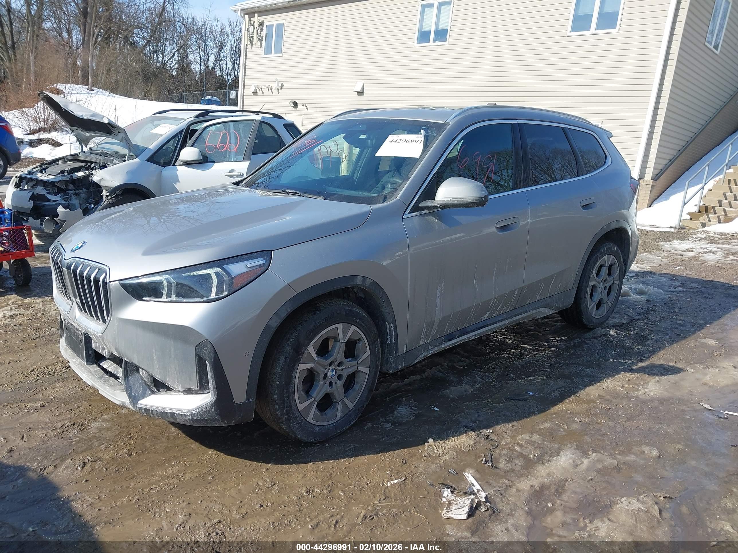 BMW X1 image 2