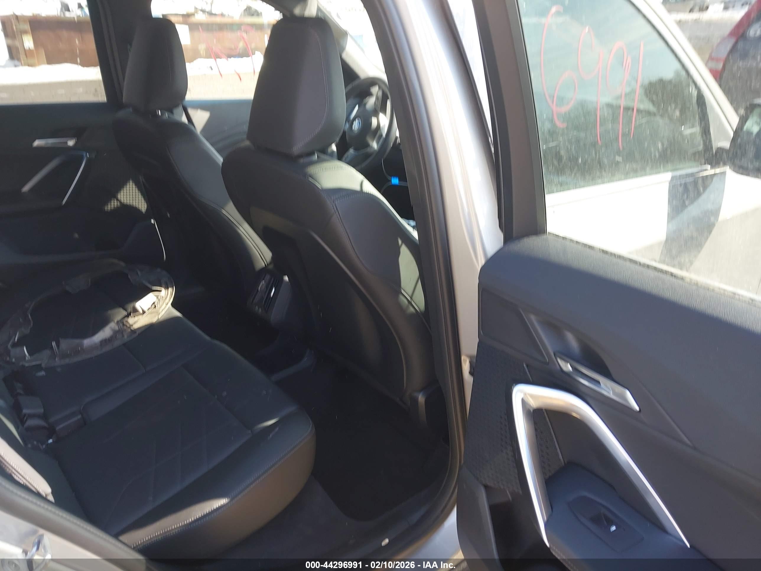BMW X1 image 8