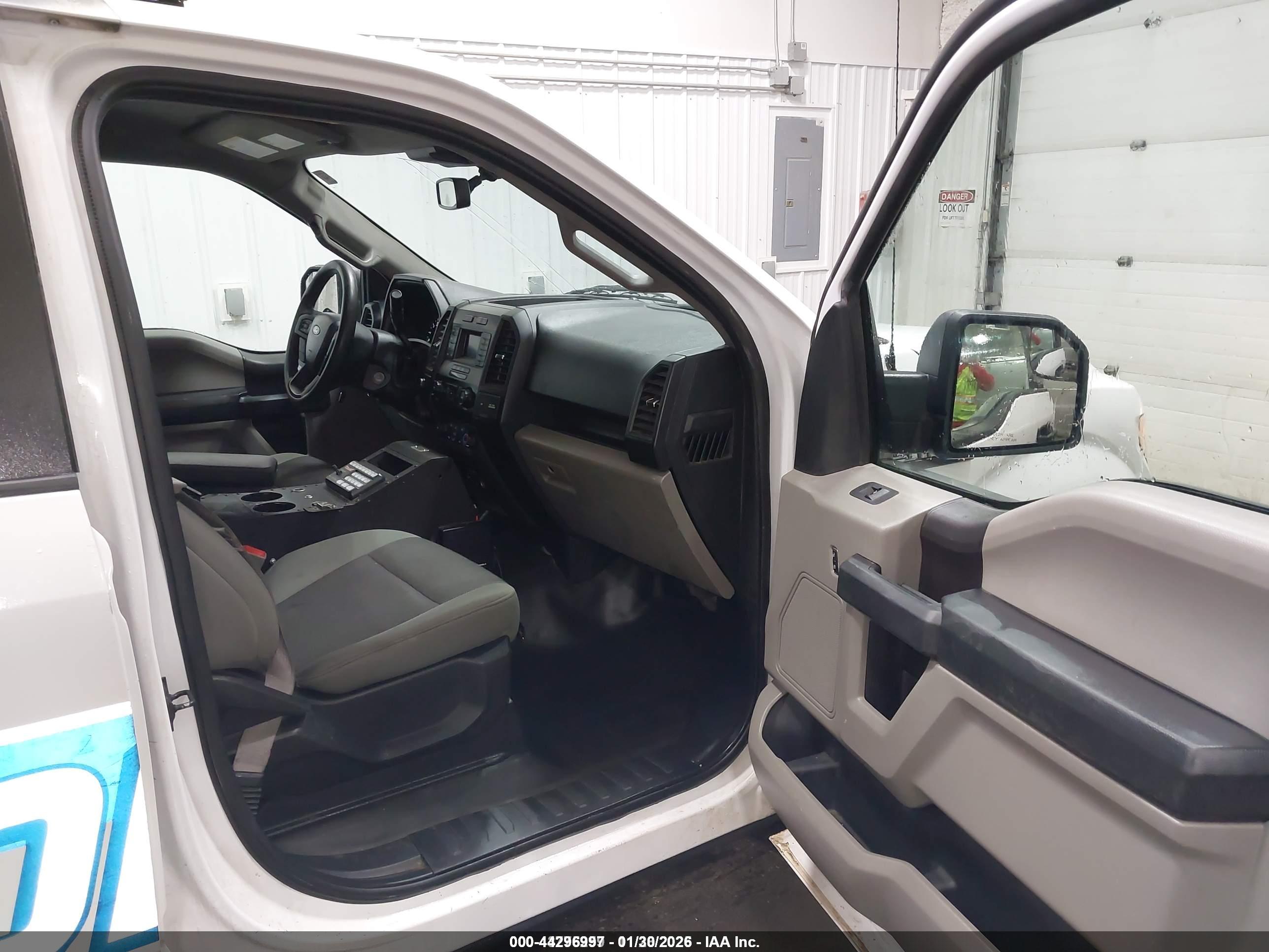 FORD F-150 image 5