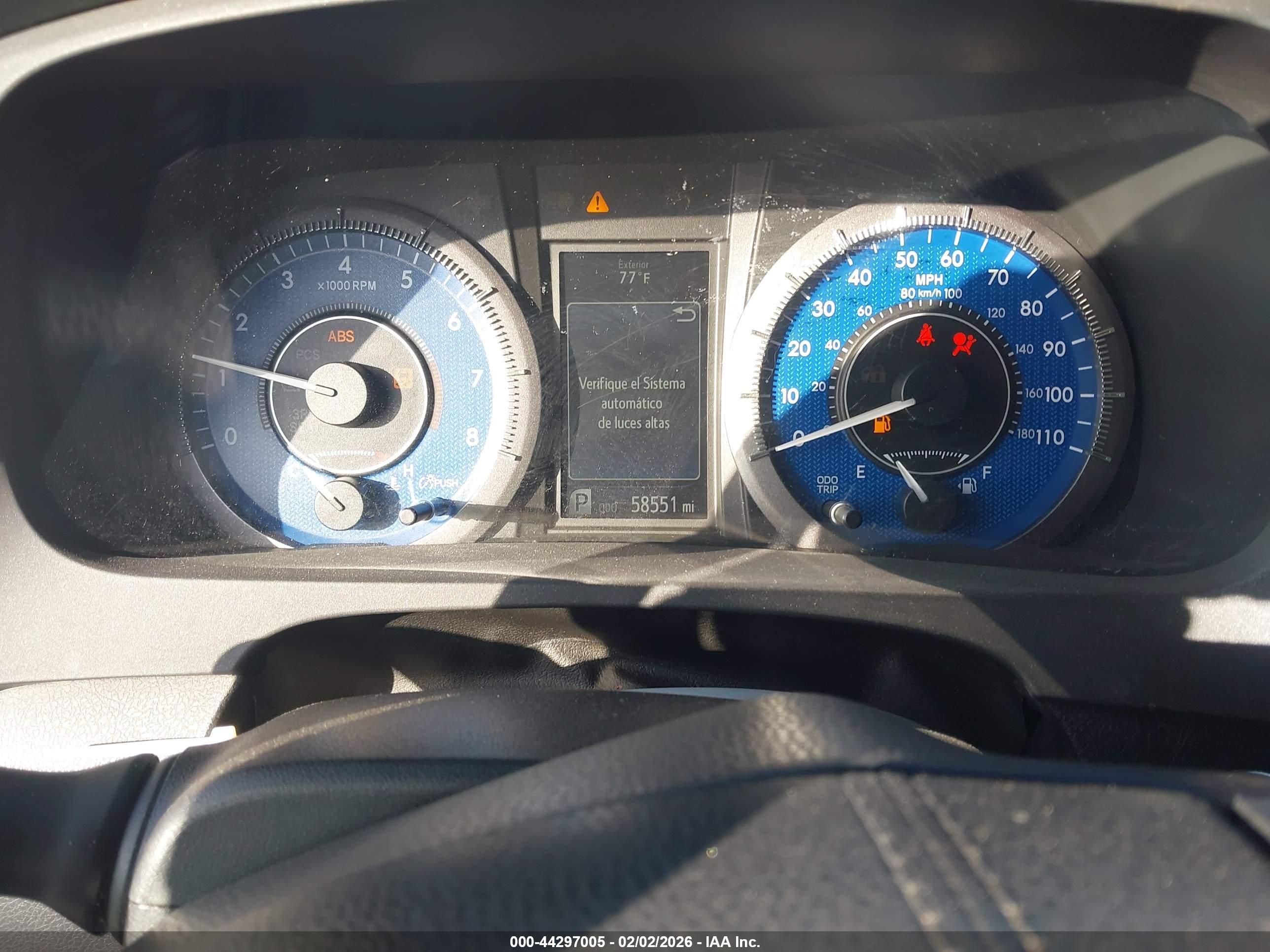 TOYOTA SIENNA image 7