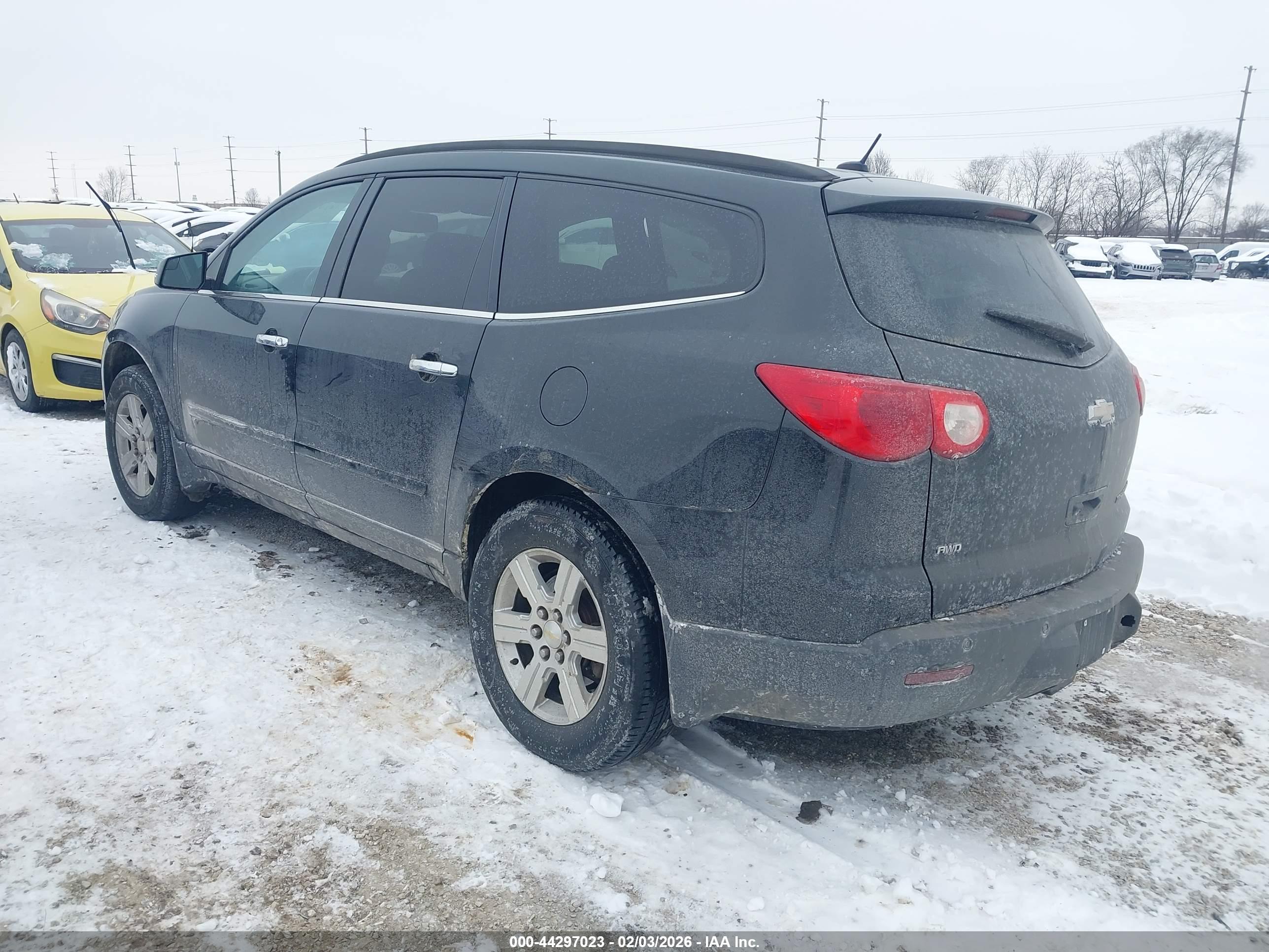 CHEVROLET TRAVERSE image 3
