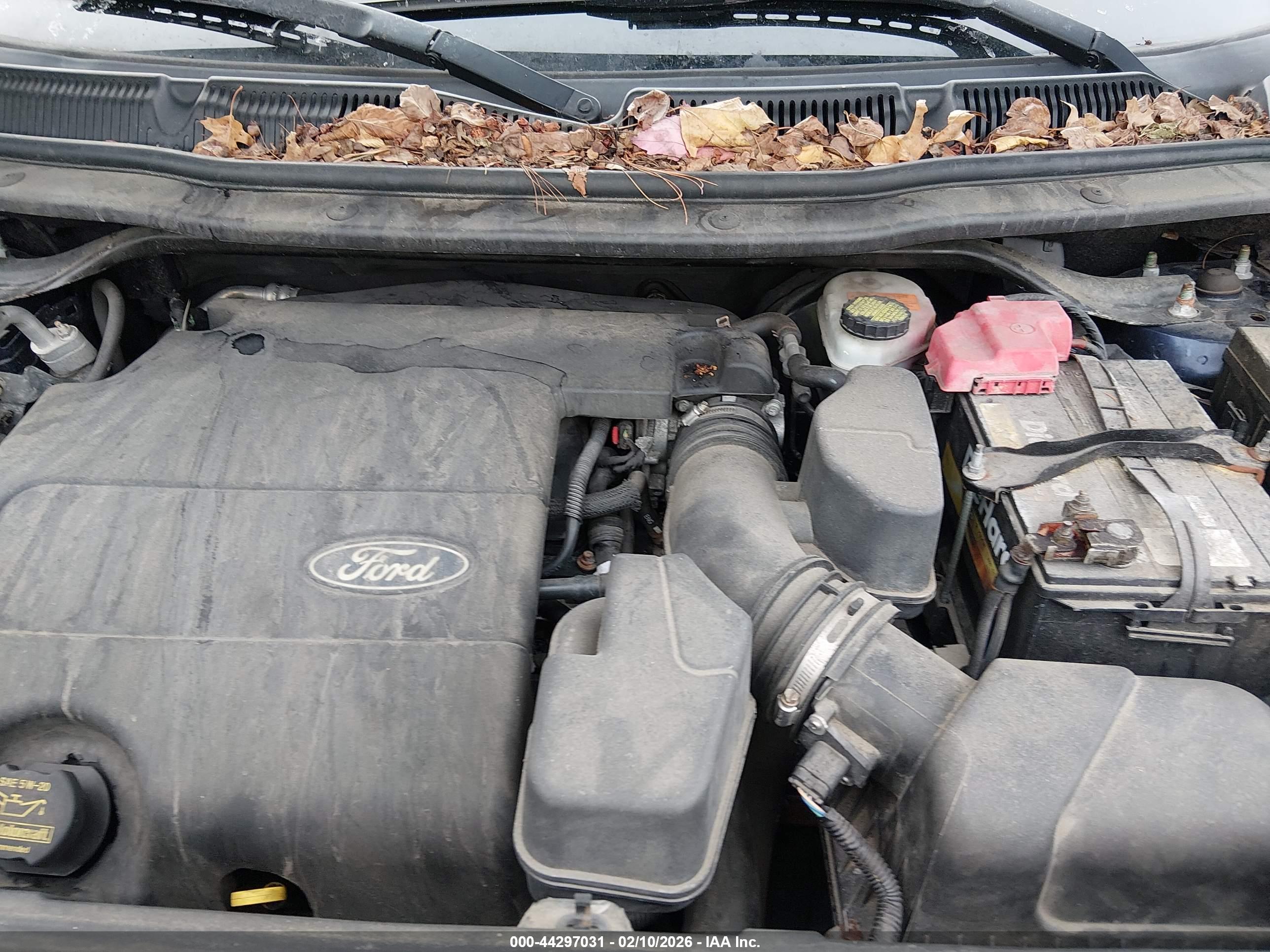 FORD EXPLORER image 10