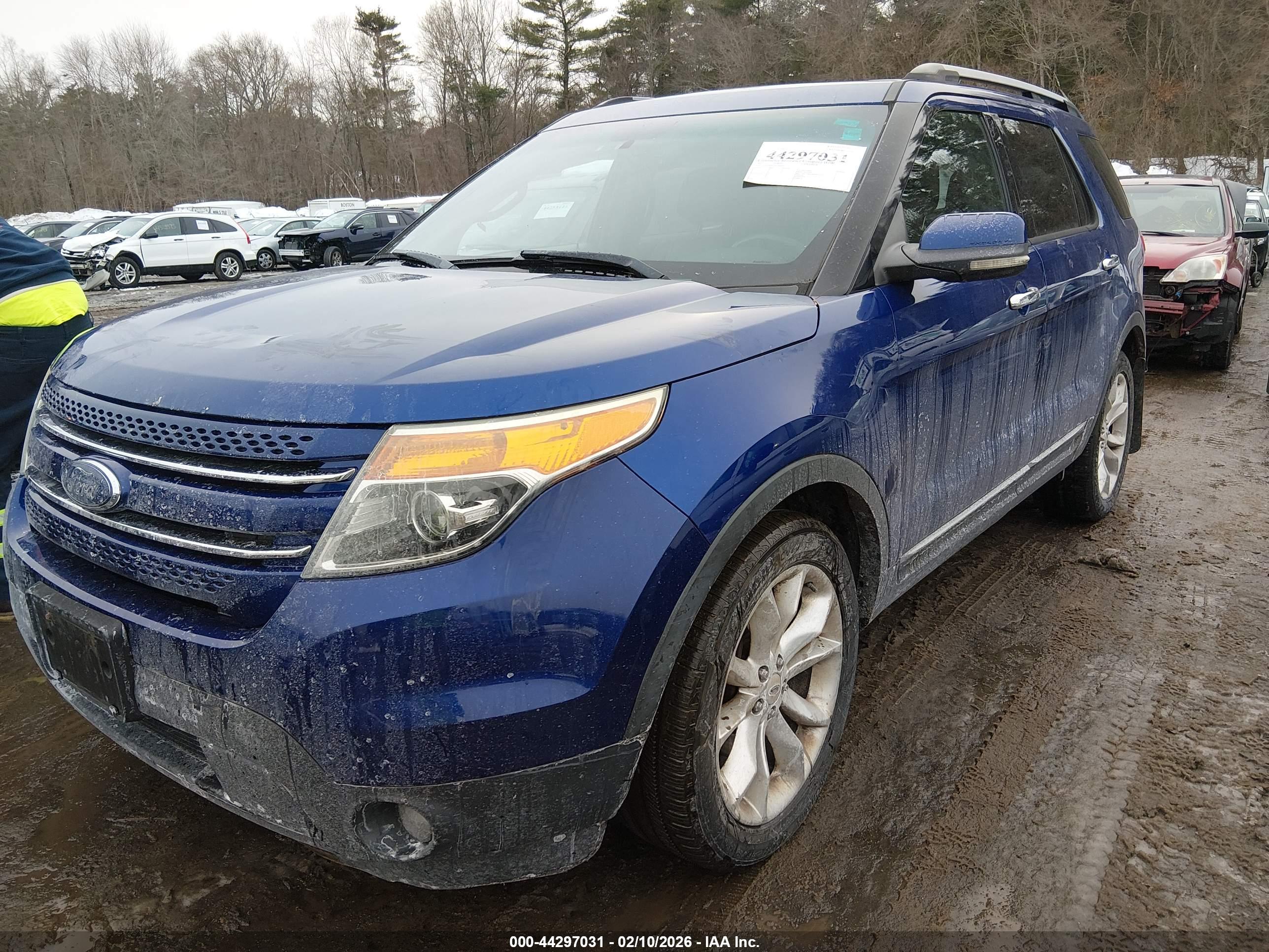 FORD EXPLORER image 2