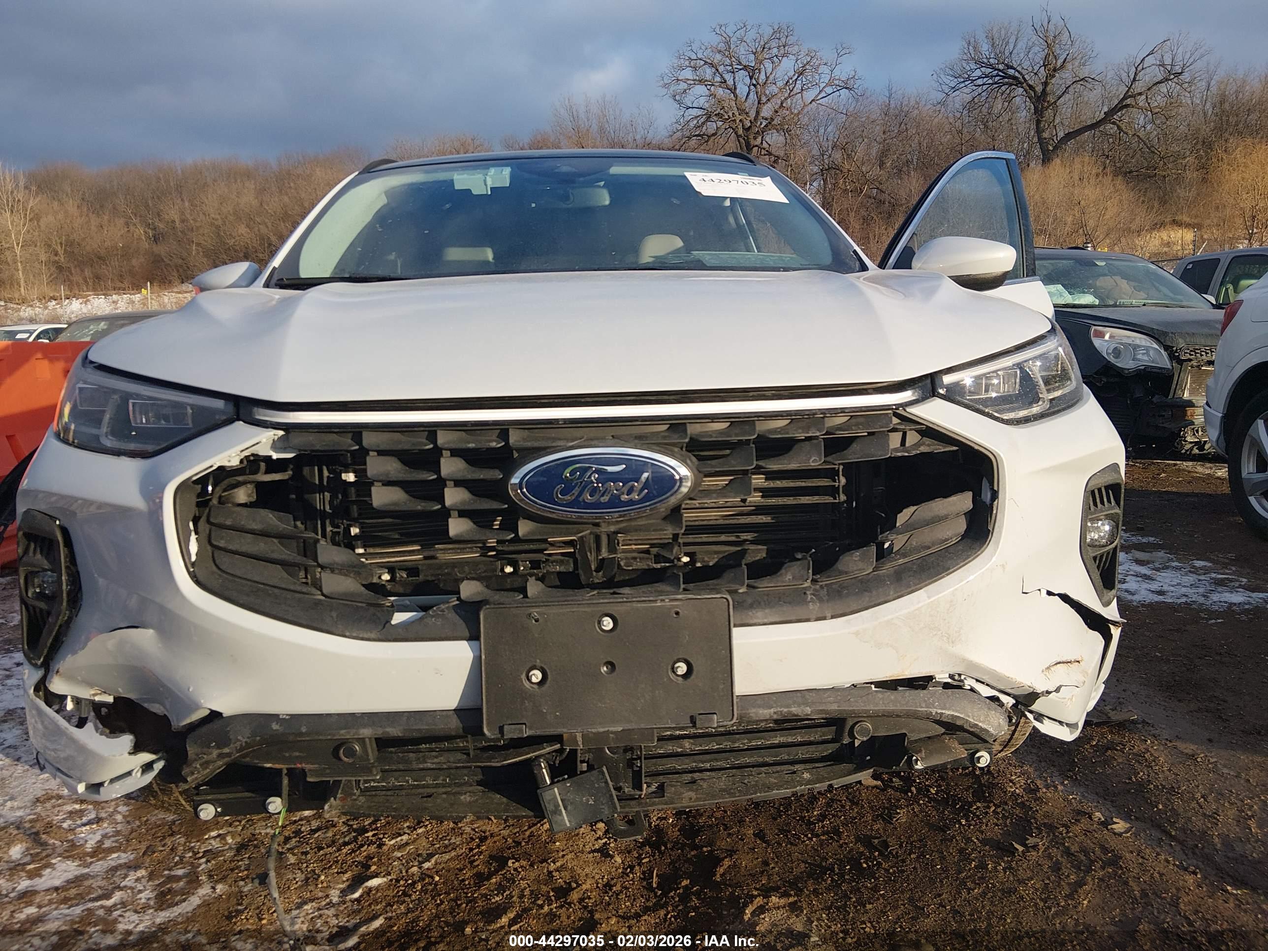 FORD ESCAPE image 6