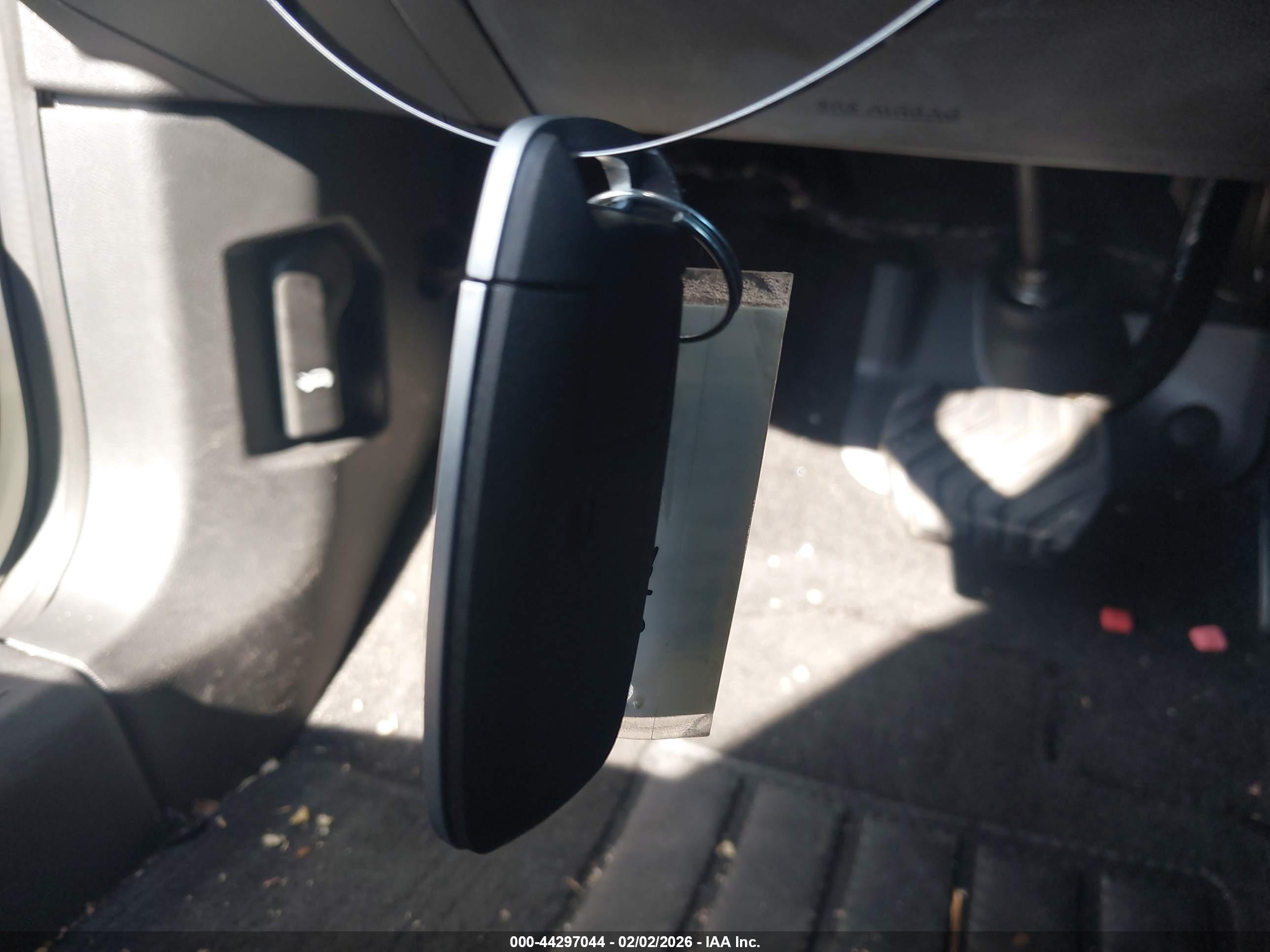 NISSAN ROGUE image 11